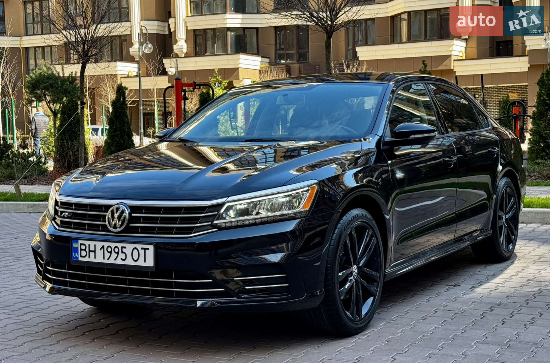 VOLKSWAGEN PASSAT 2017