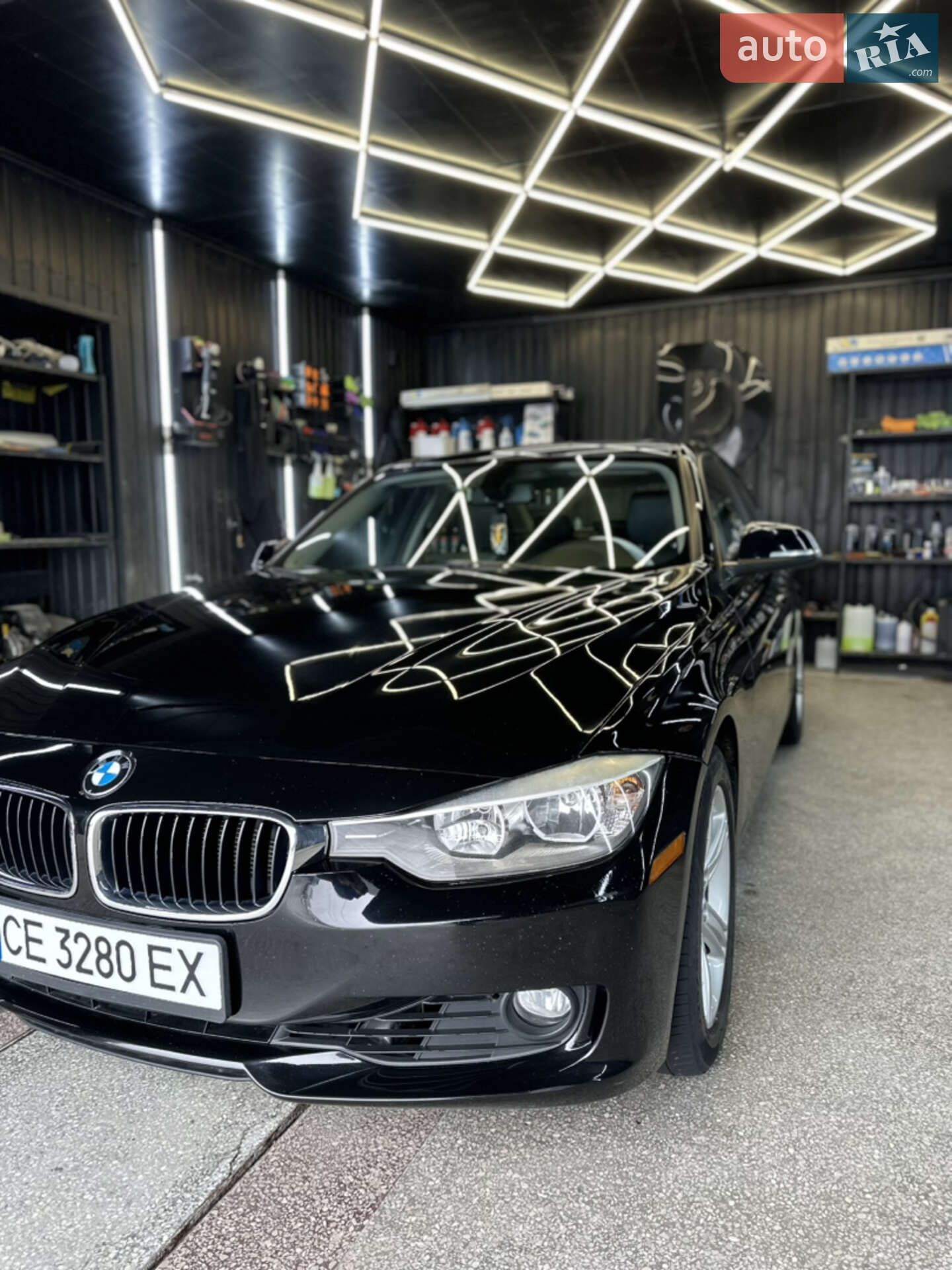 Головне фото звіту автомобіля BMW 328XI 2013