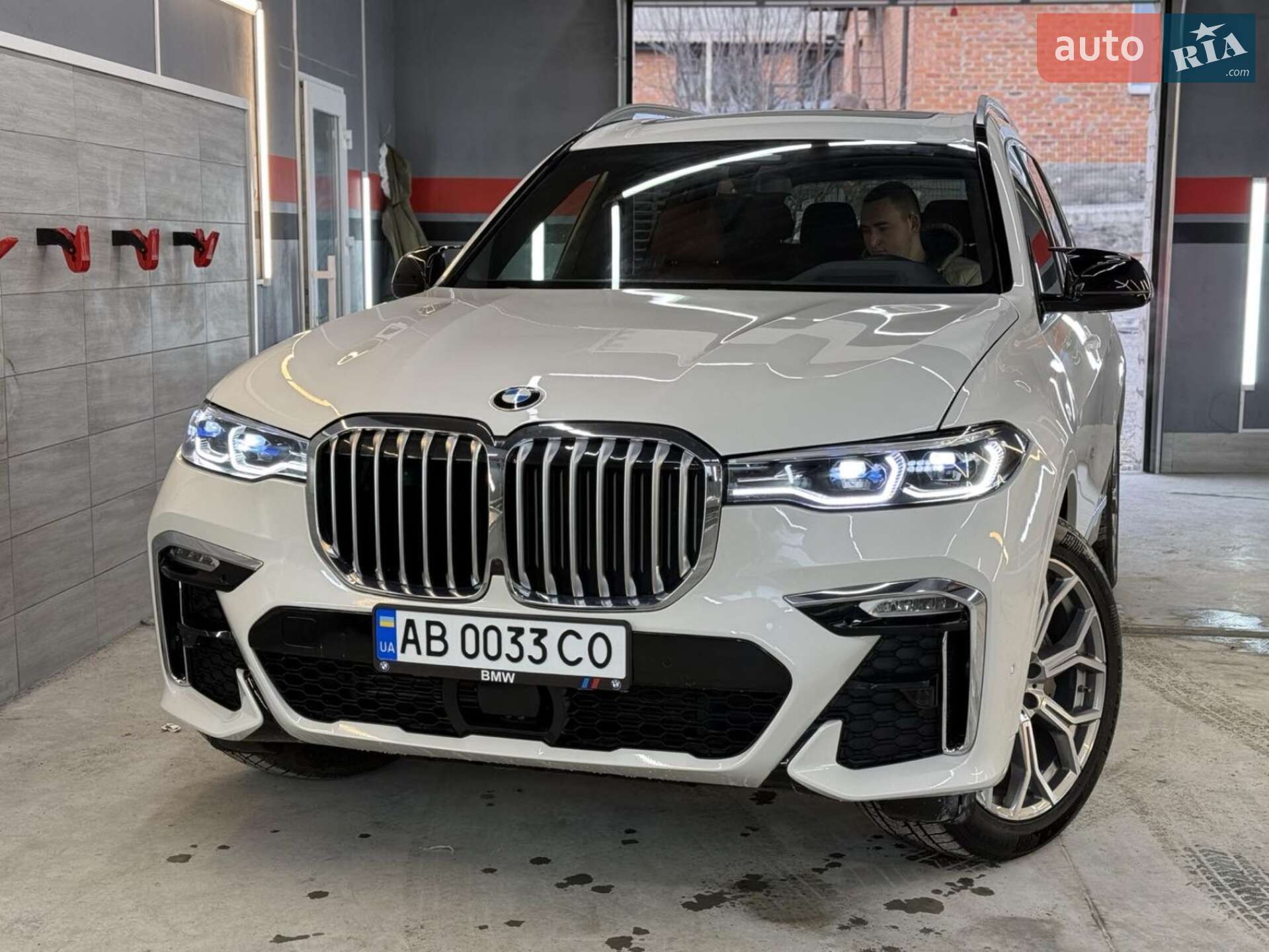 BMW X7