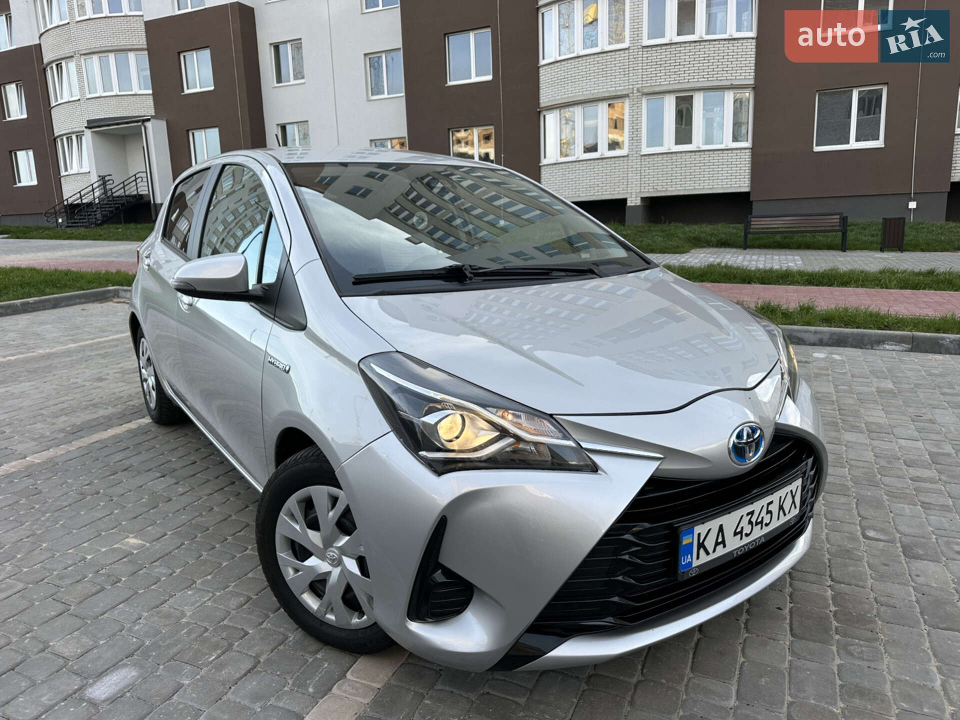TOYOTA YARIS 2019