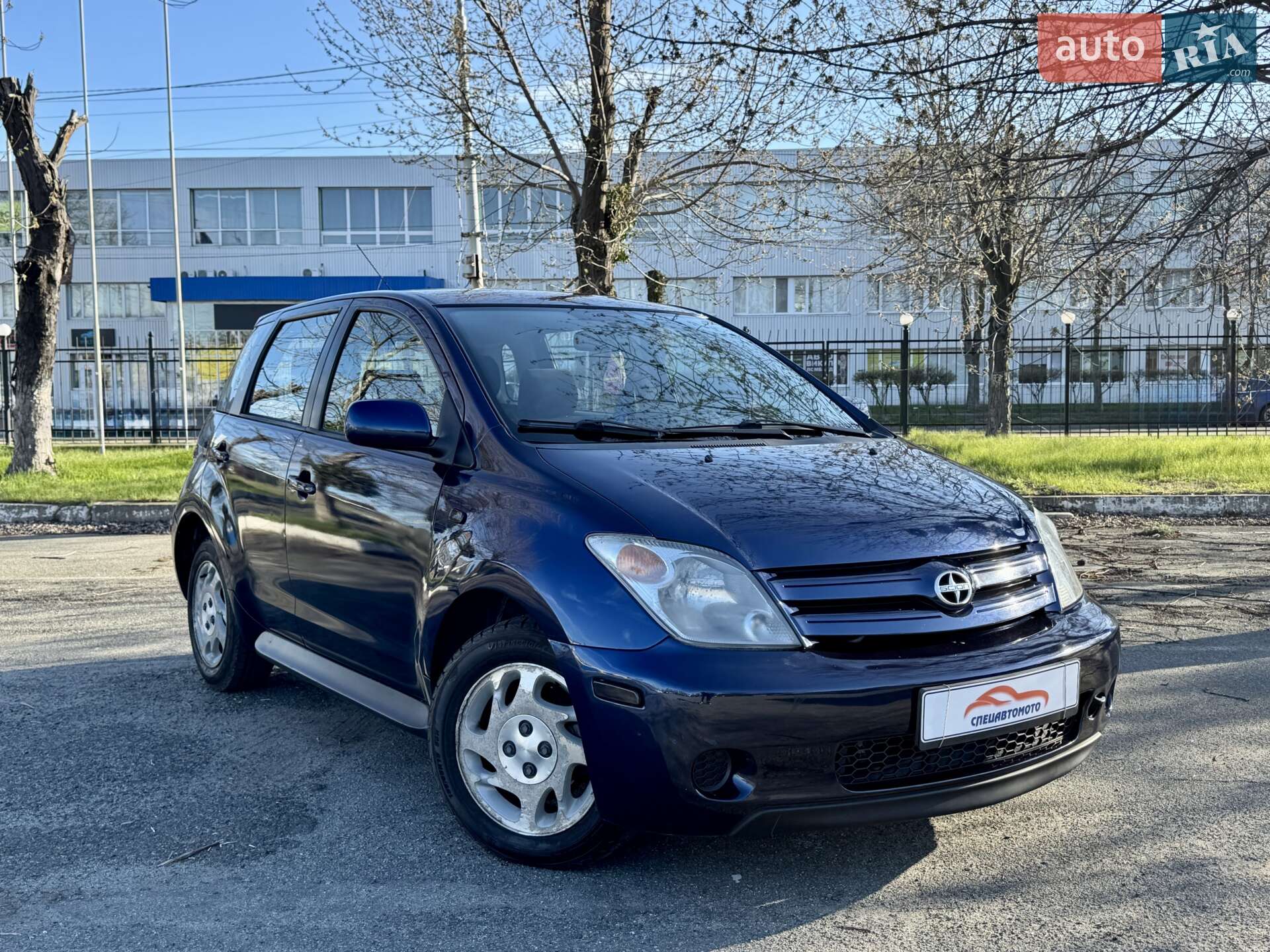 TOYOTA SCION 2004