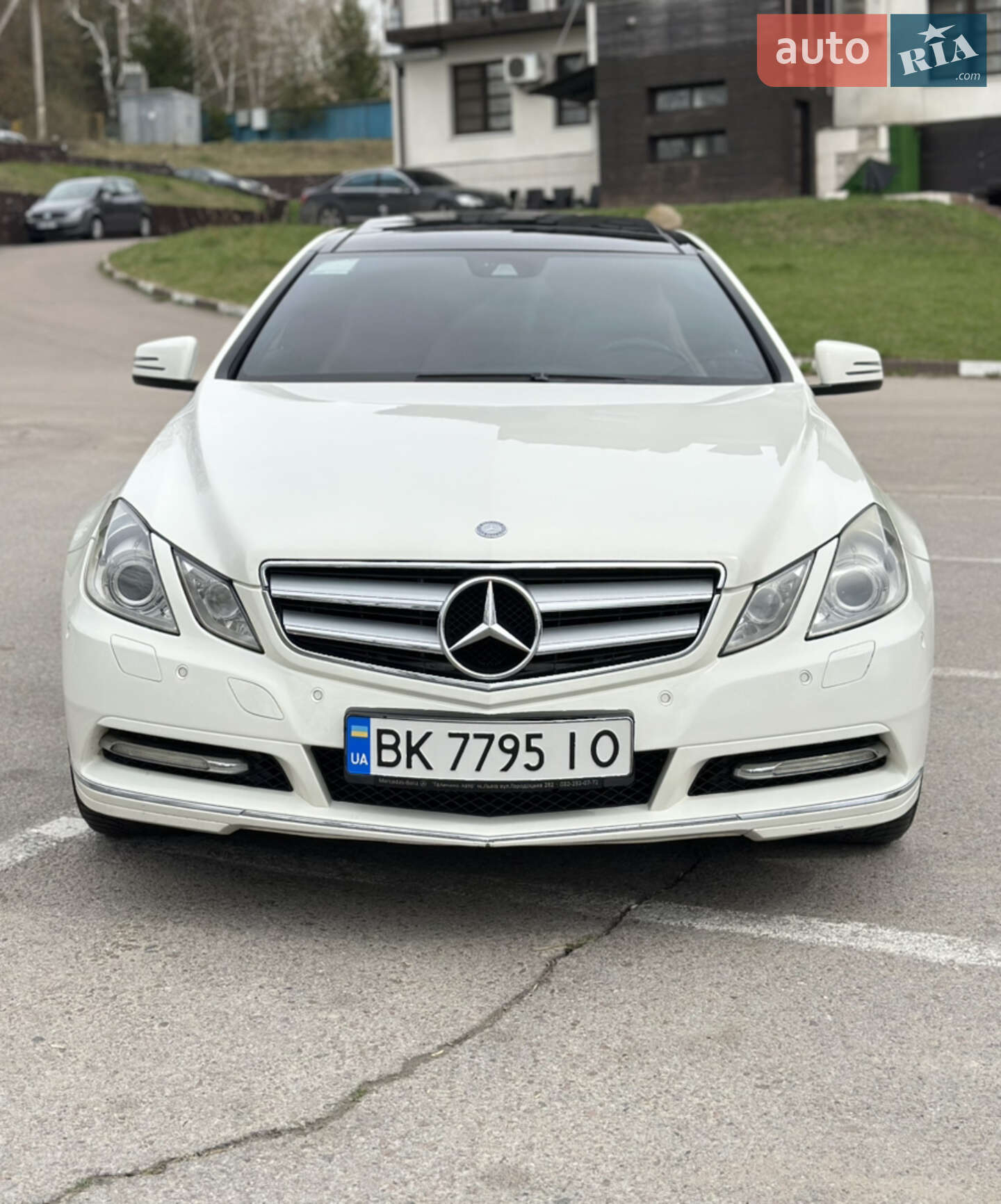 MERCEDES-BENZ E 250 CGI 2011