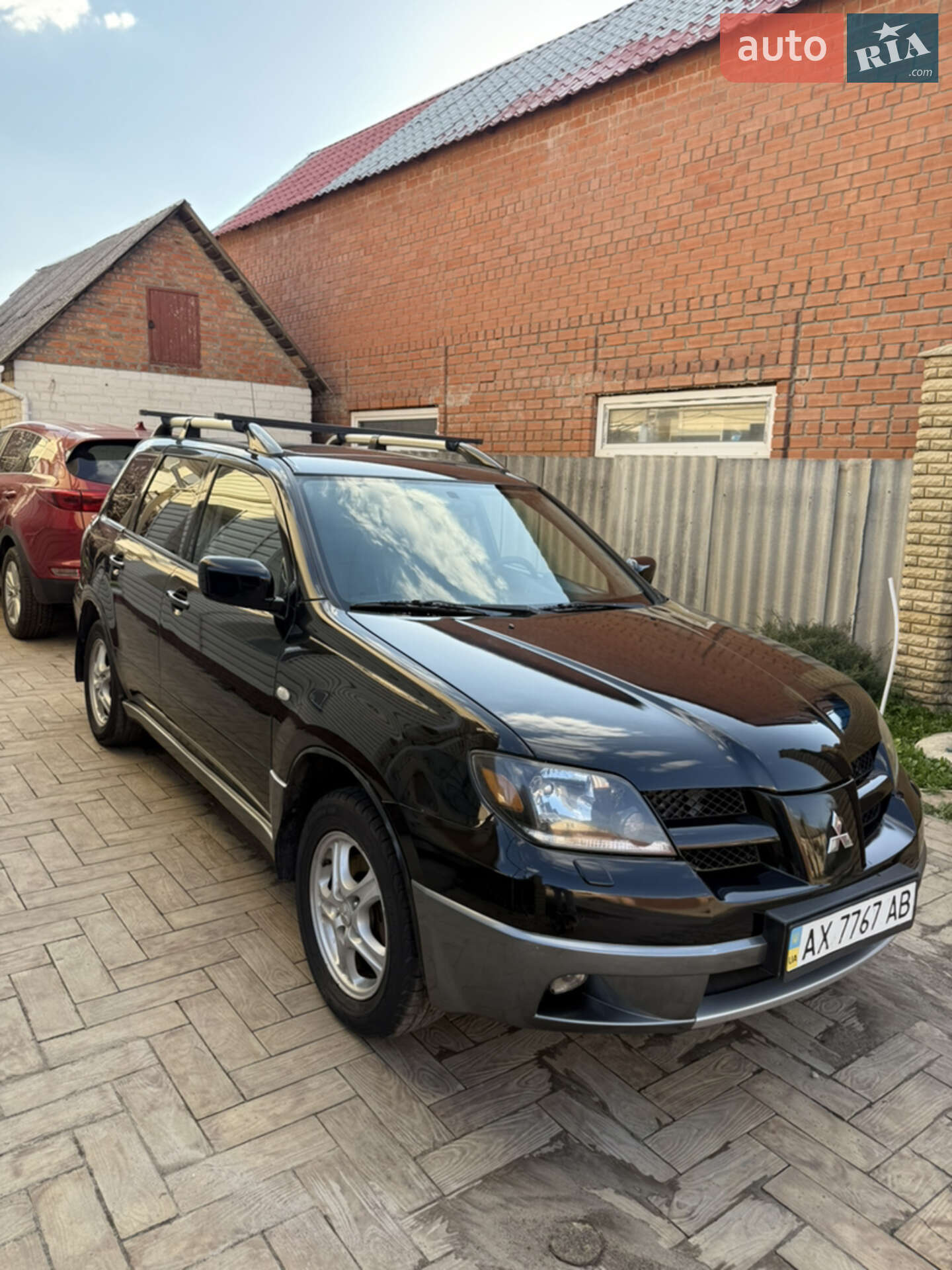 MITSUBISHI OUTLANDER 2004