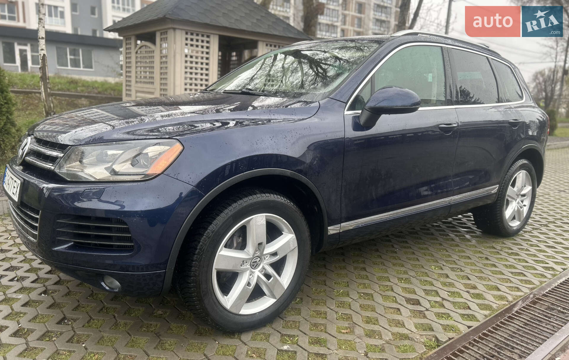 VOLKSWAGEN TOUAREG 2011