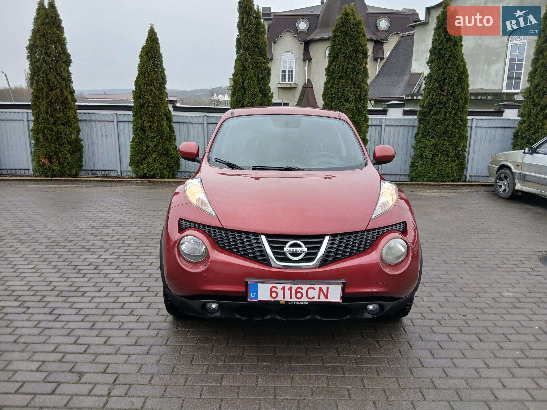 NISSAN JUKE 2011