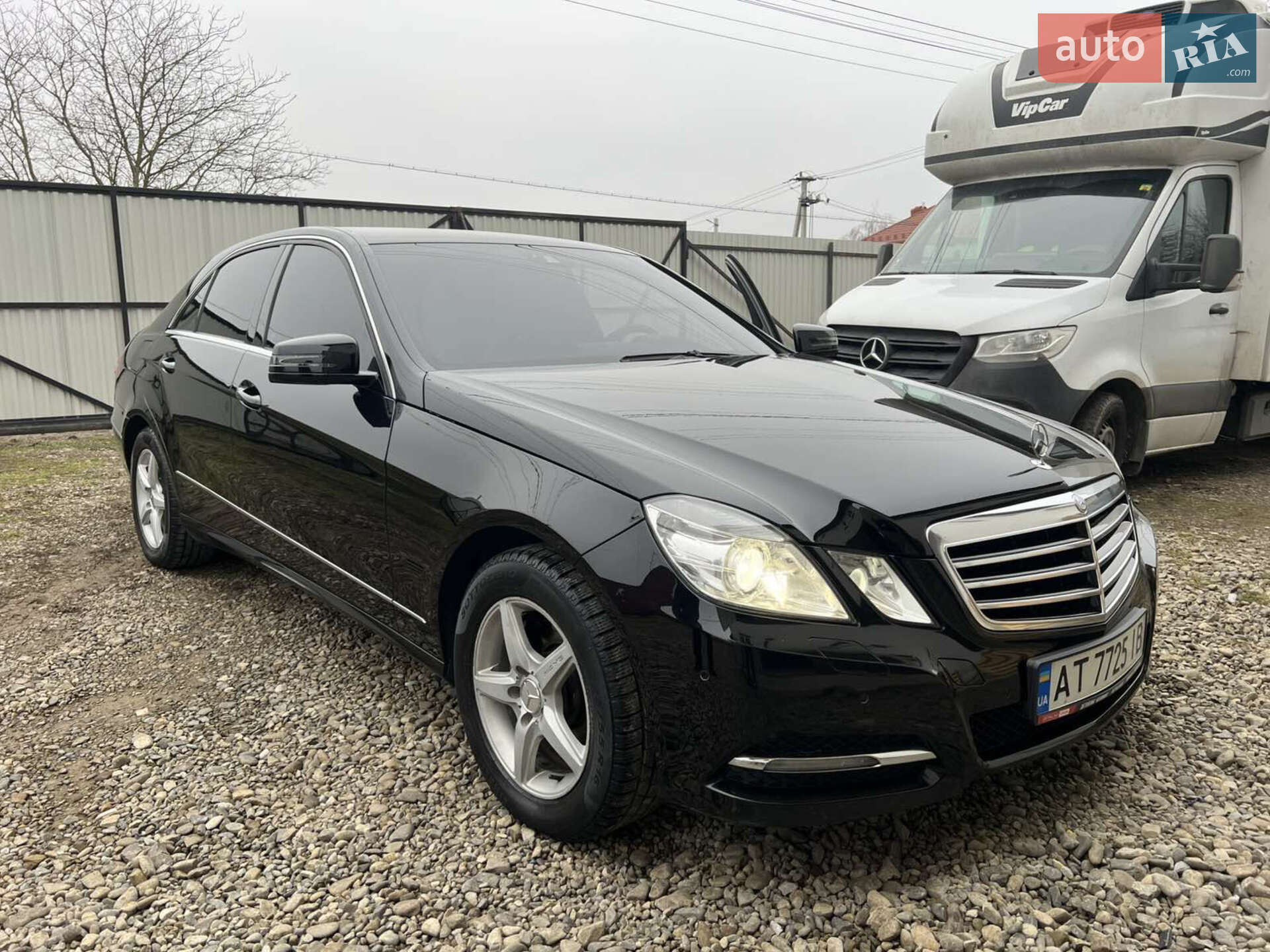 MERCEDES-BENZ E 250 CGI 2012