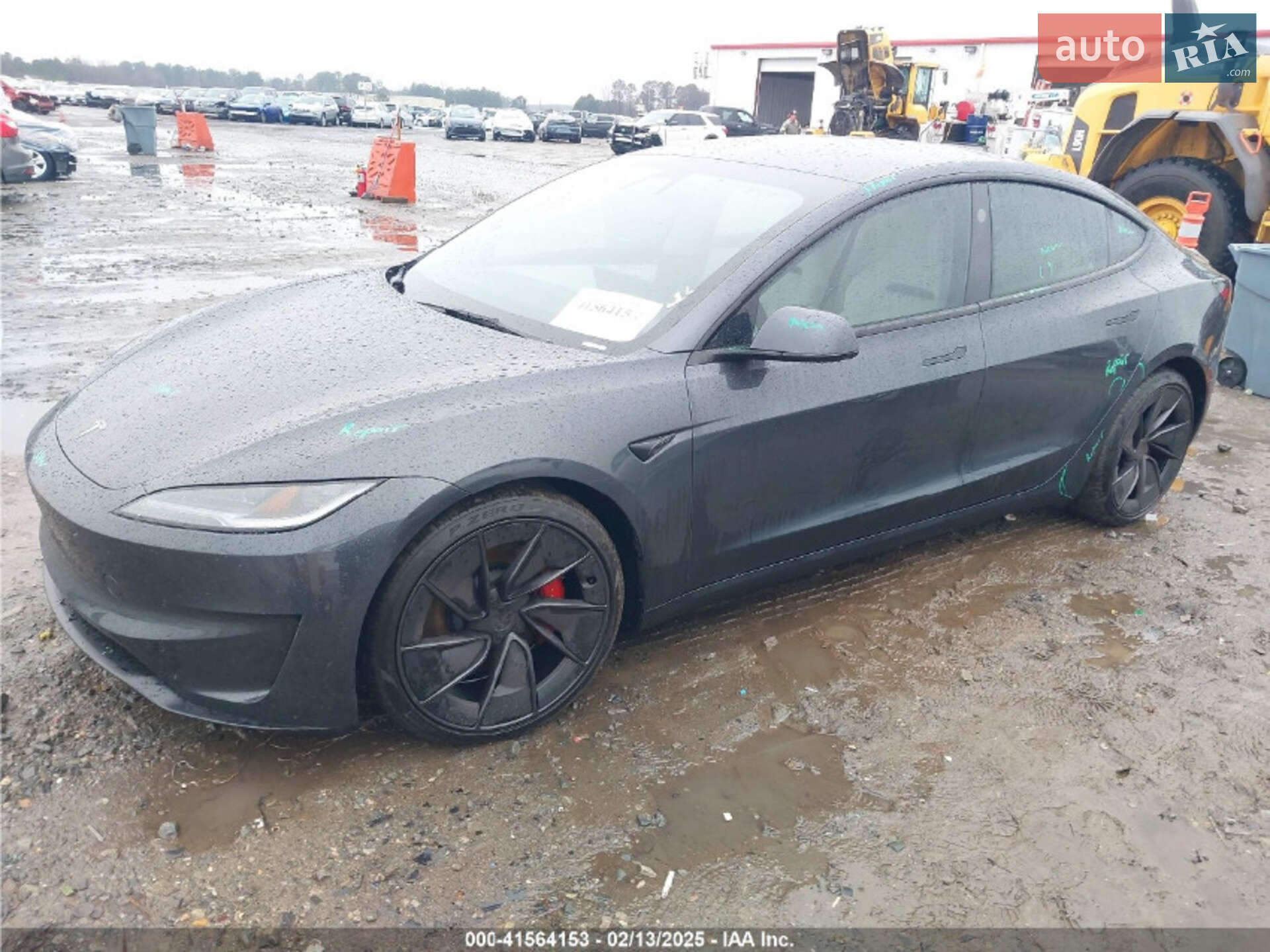 TESLA MODEL 3 2024