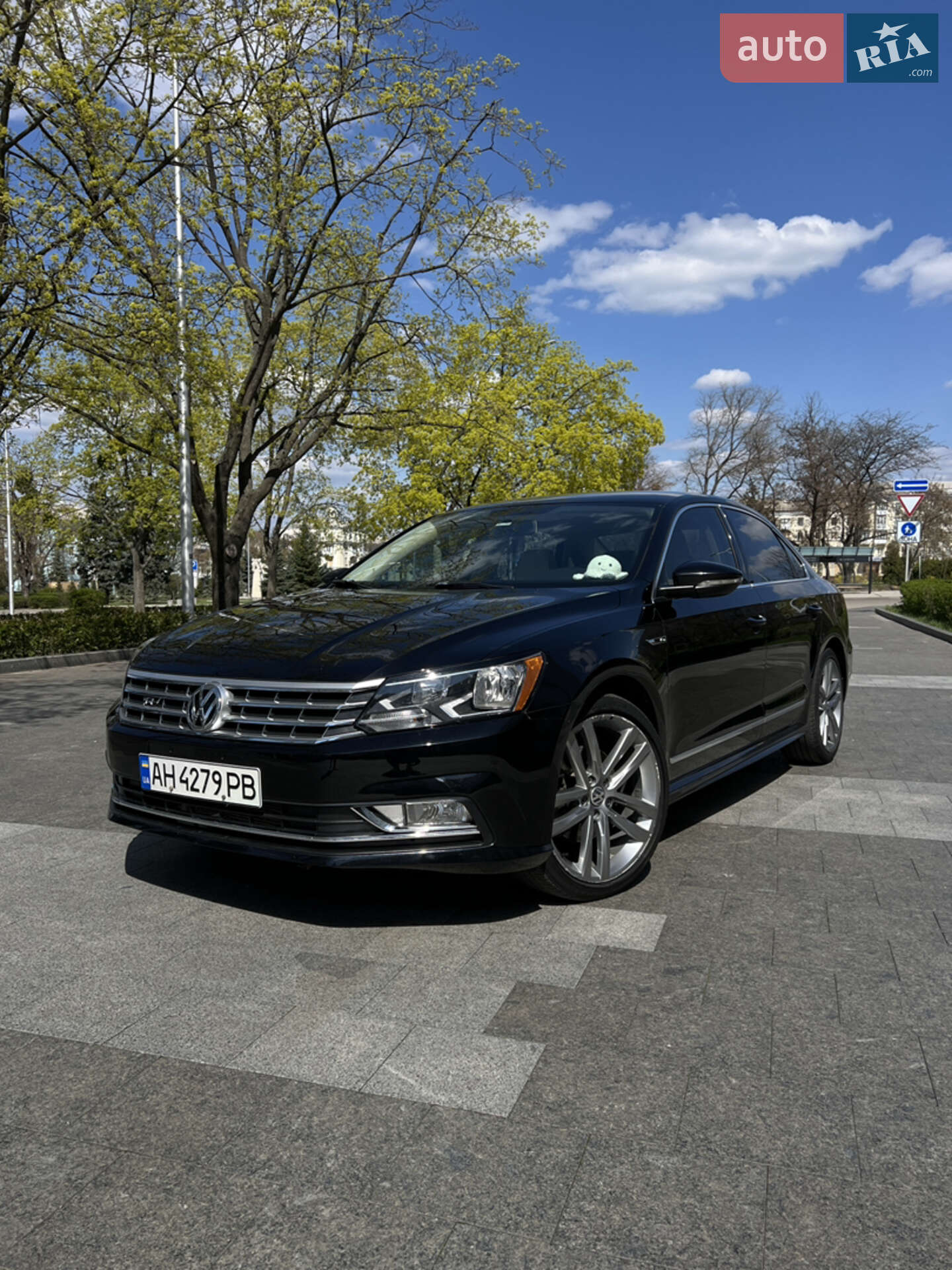 VOLKSWAGEN PASSAT 2017