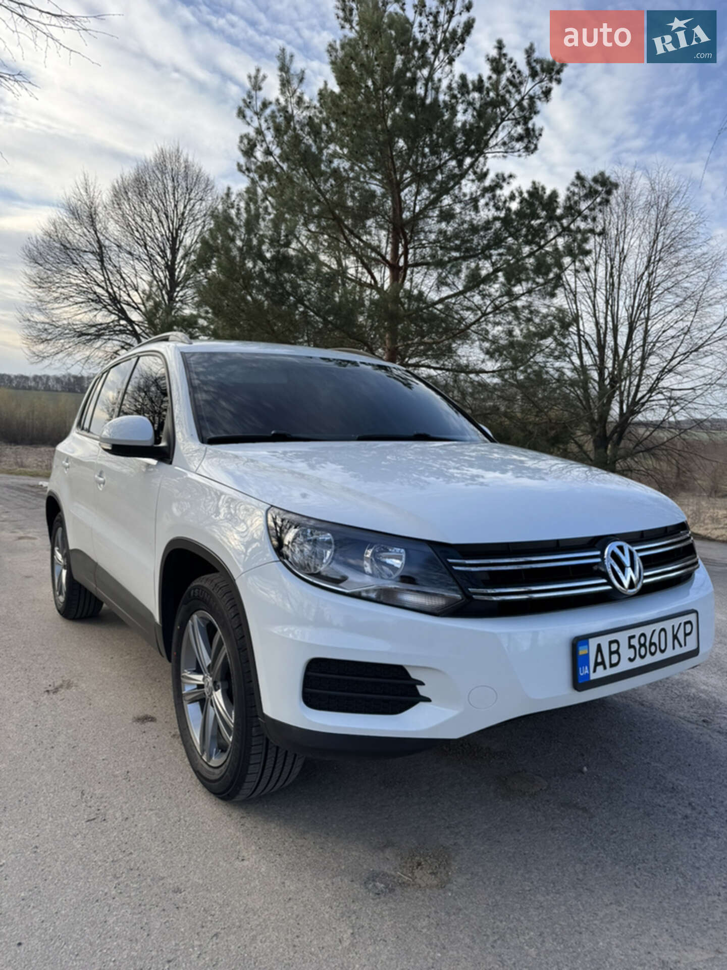 VOLKSWAGEN TIGUAN 2015