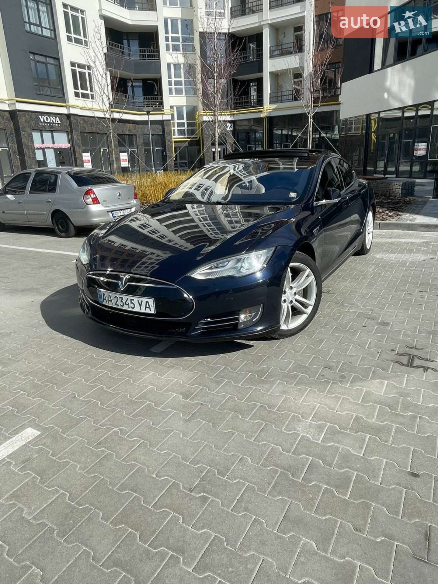 Головне фото звіту автомобіля TESLA MODEL S 2014