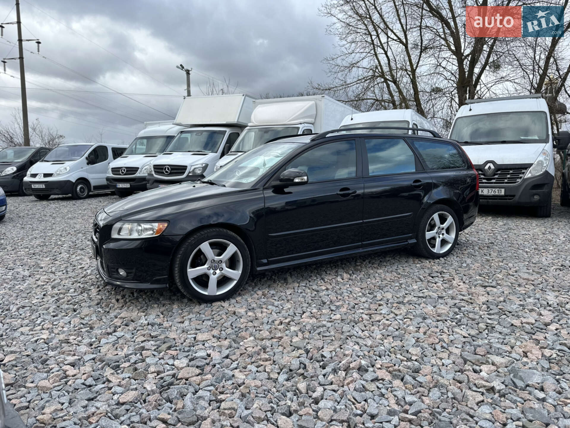 VOLVO V50 2011