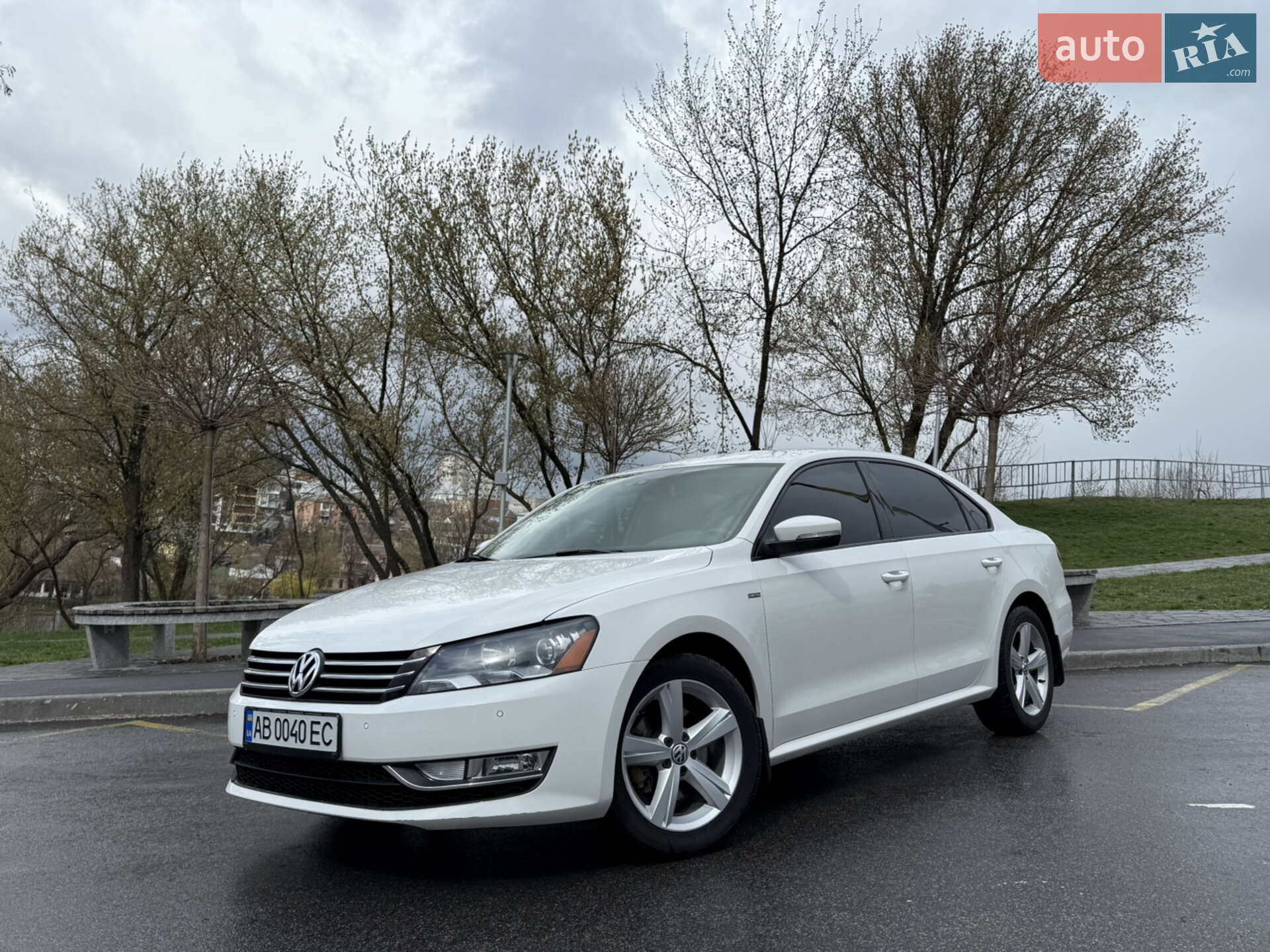 VOLKSWAGEN PASSAT 2015