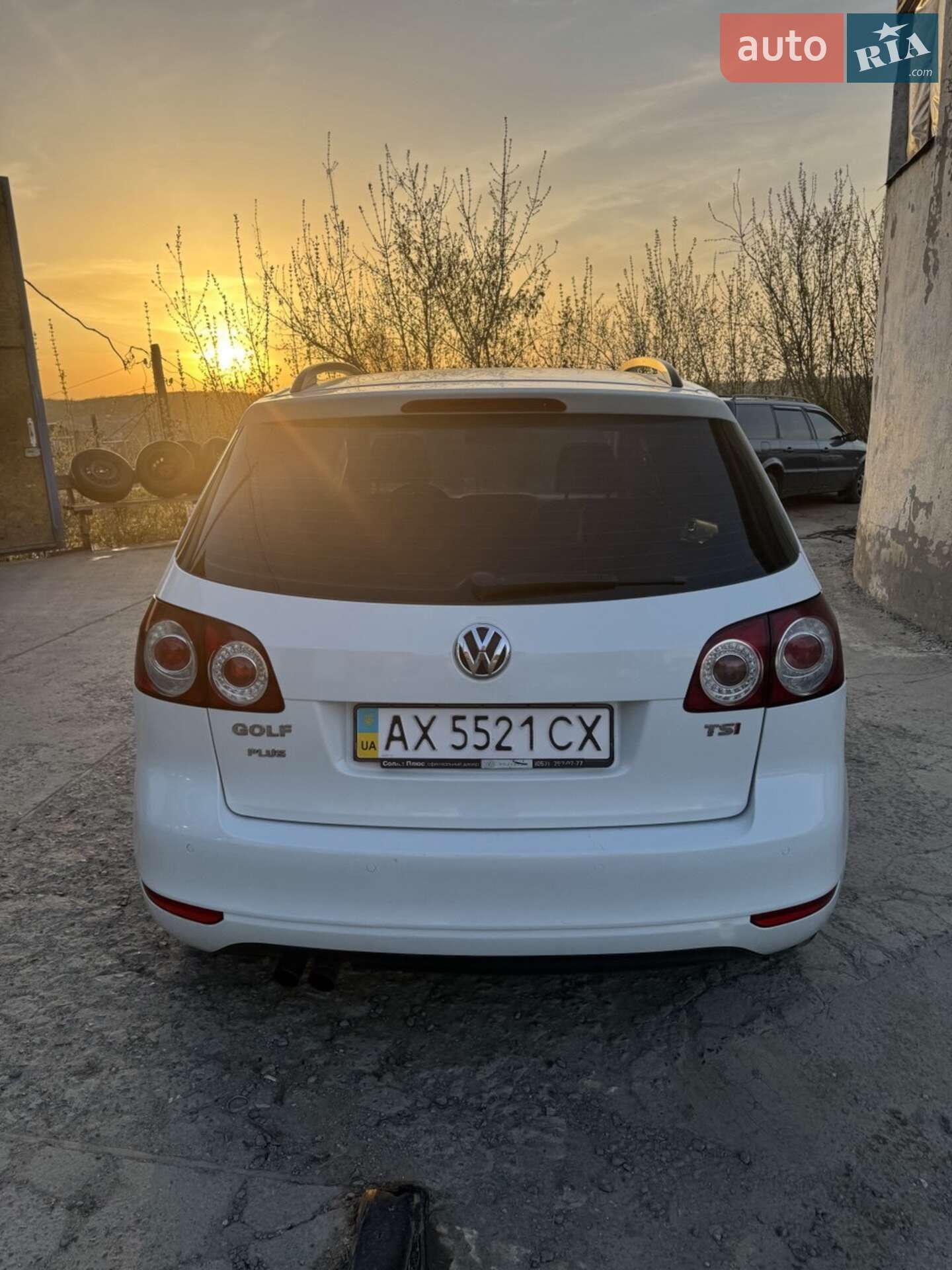 VOLKSWAGEN GOLF PLUS 2012