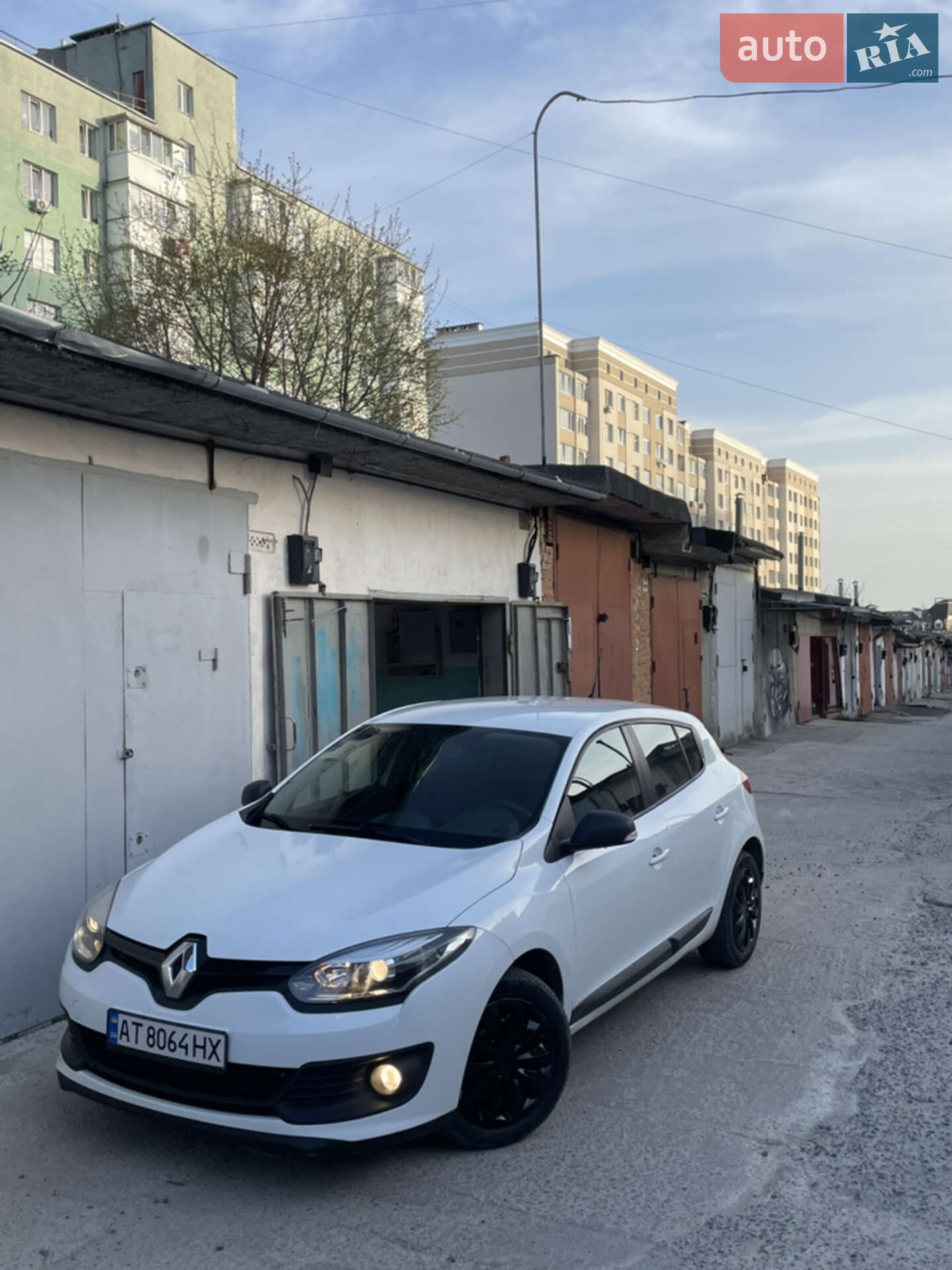 Головне фото звіту автомобіля RENAULT MEGANE 2014