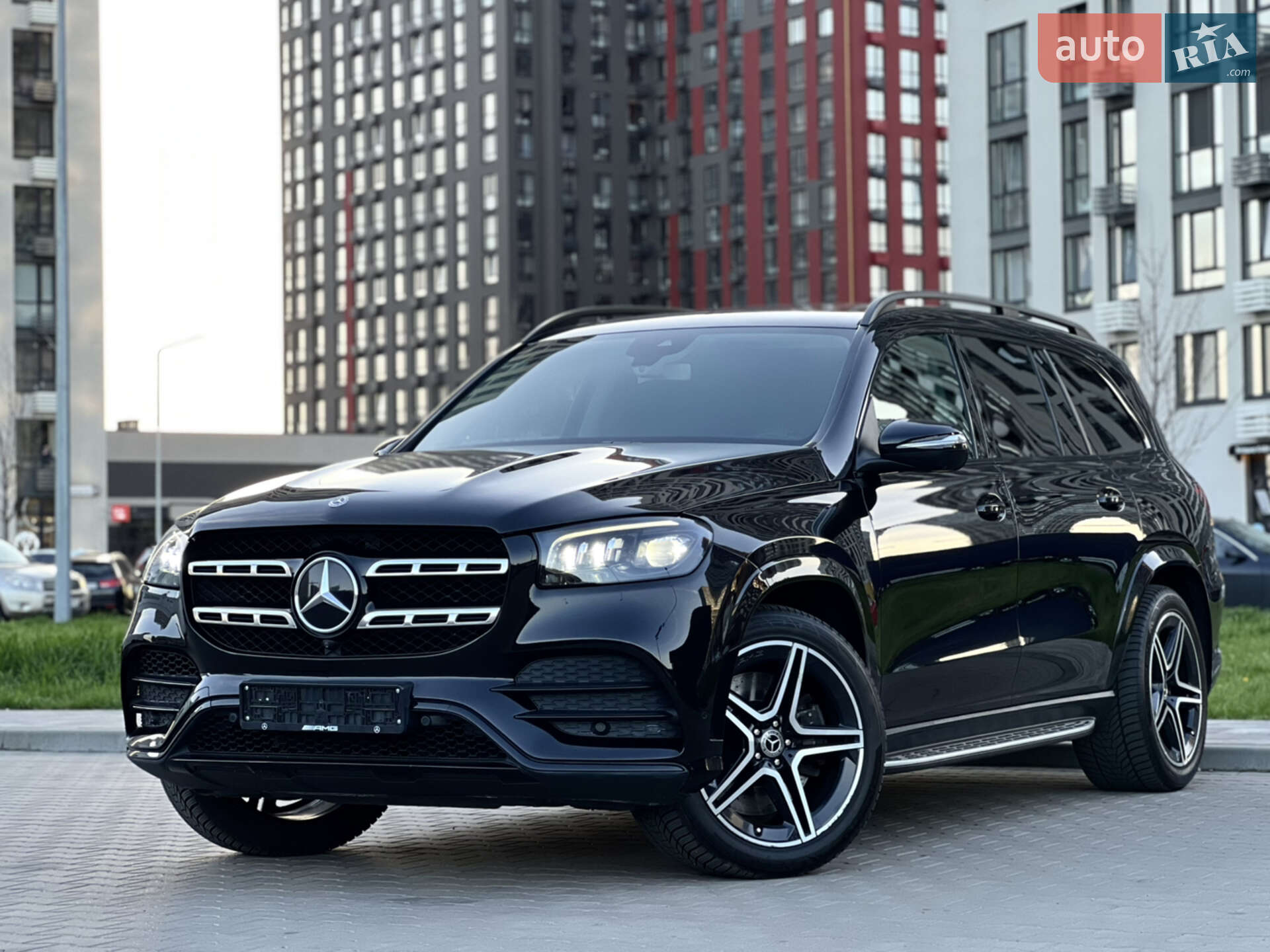 MERCEDES-BENZ GLS 400 2019