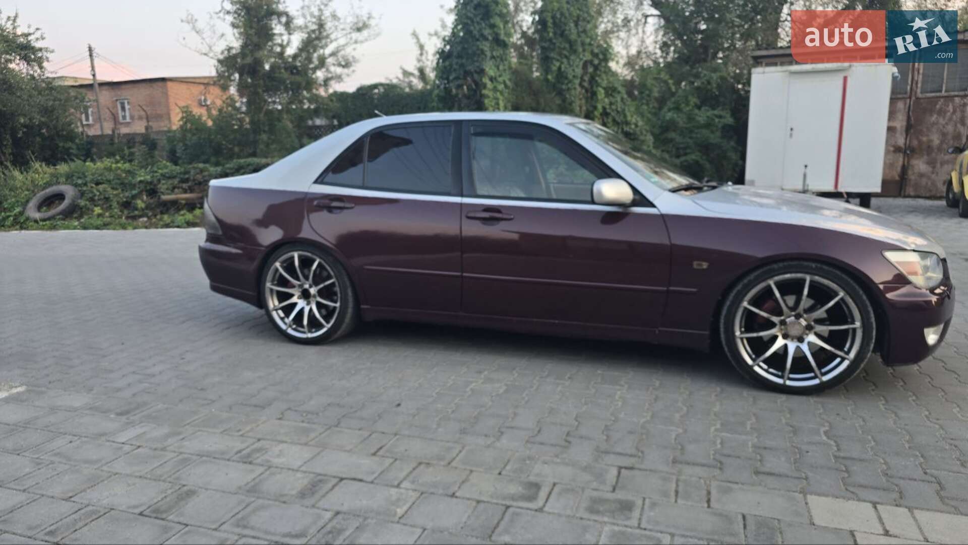 LEXUS IS 200 2000