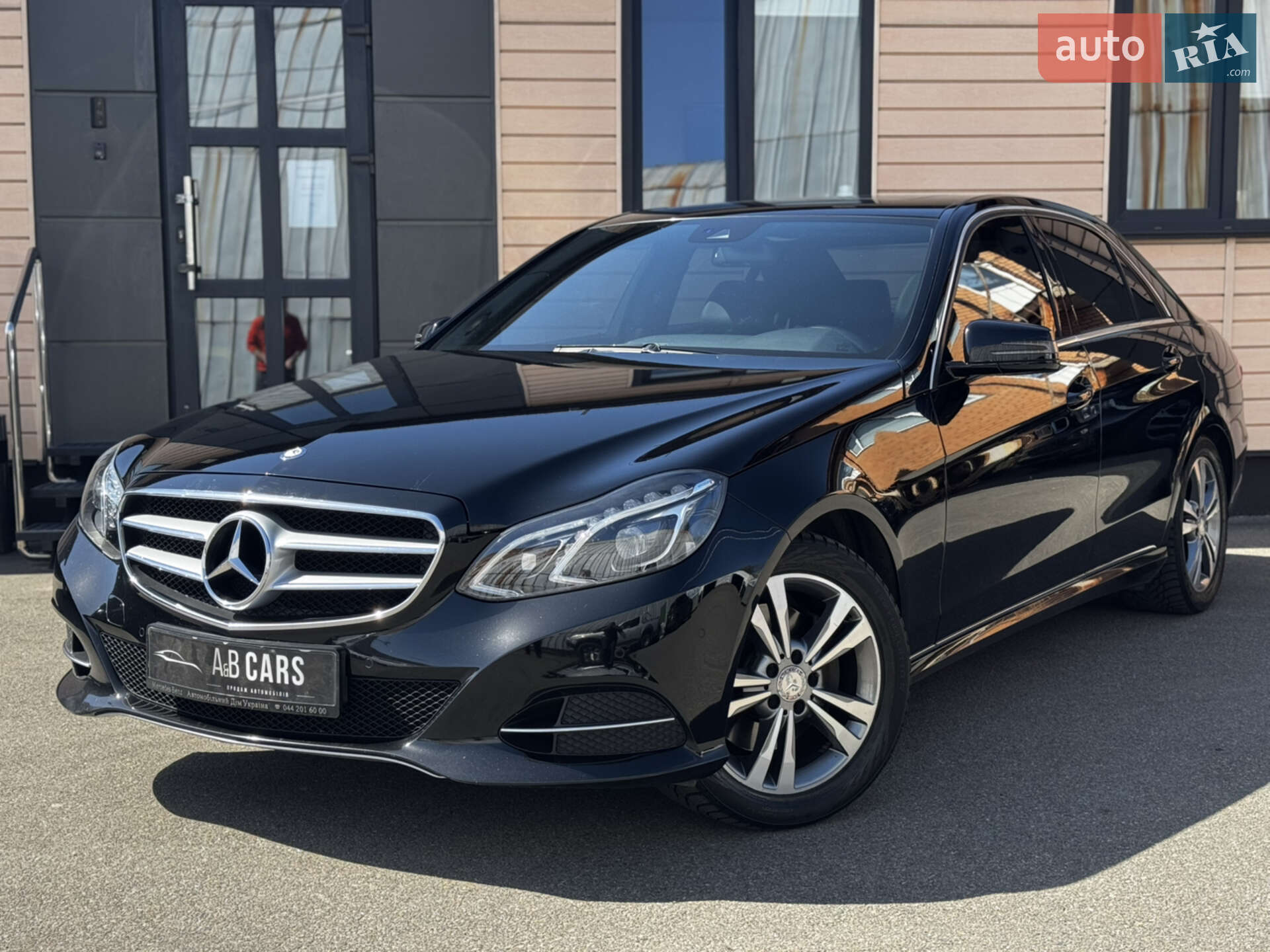 MERCEDES-BENZ E 250 2013