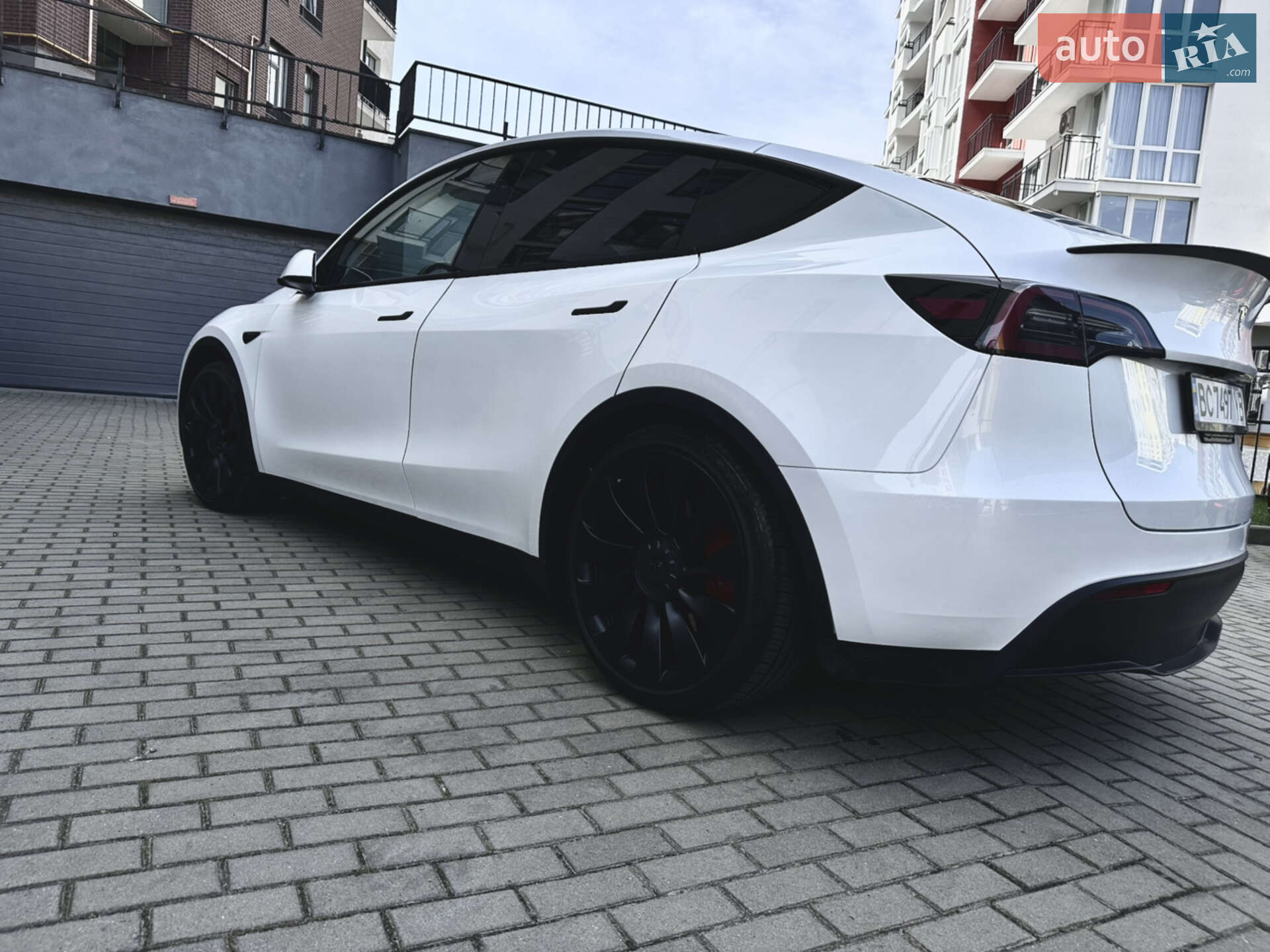 Tesla Model Y 2023