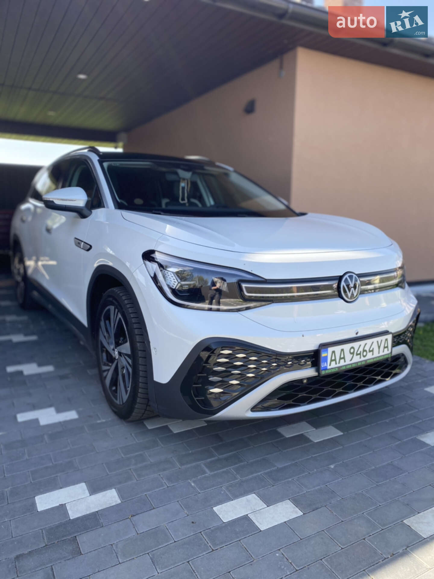 VOLKSWAGEN ID.6 CROZZ PRO 2022