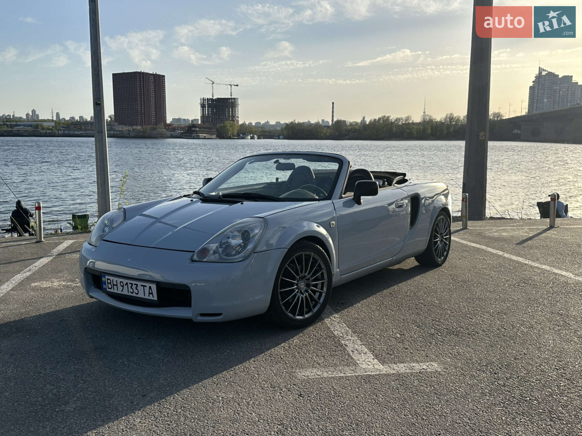 TOYOTA MR2 2001