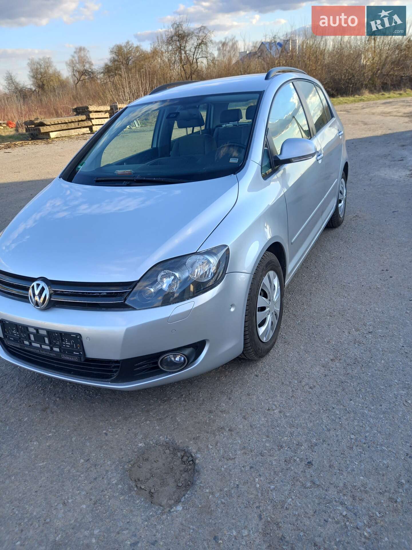 VOLKSWAGEN GOLF PLUS 2009