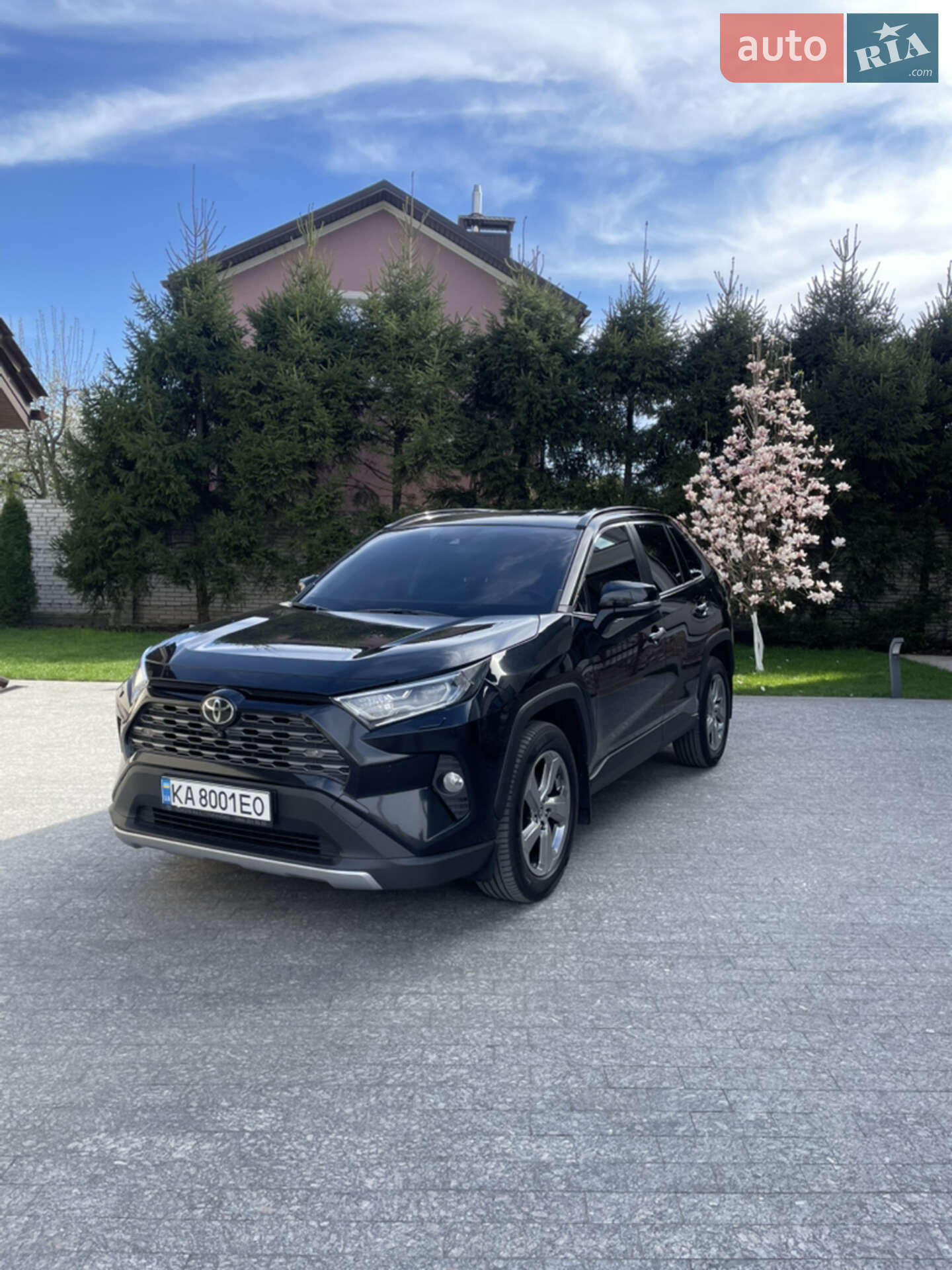 TOYOTA RAV4 2021