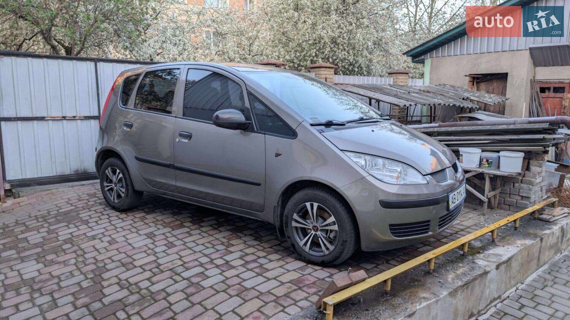 MITSUBISHI COLT 2008