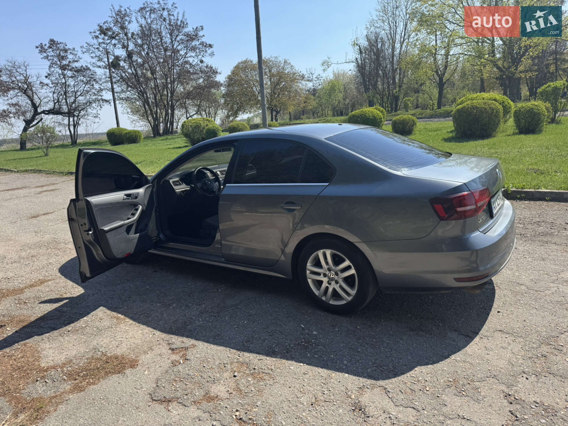 VOLKSWAGEN JETTA 2016