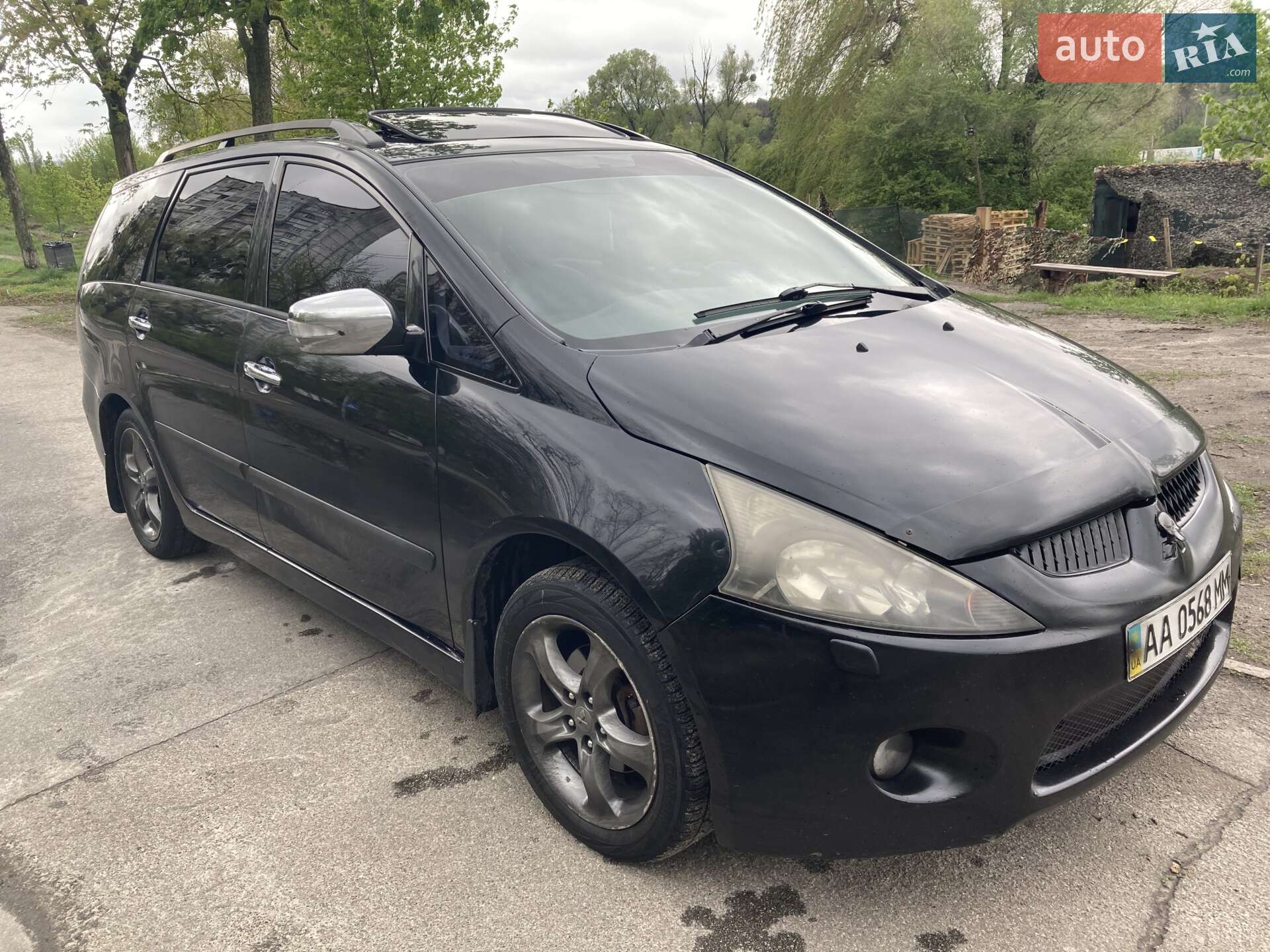 MITSUBISHI GRANDIS 2006