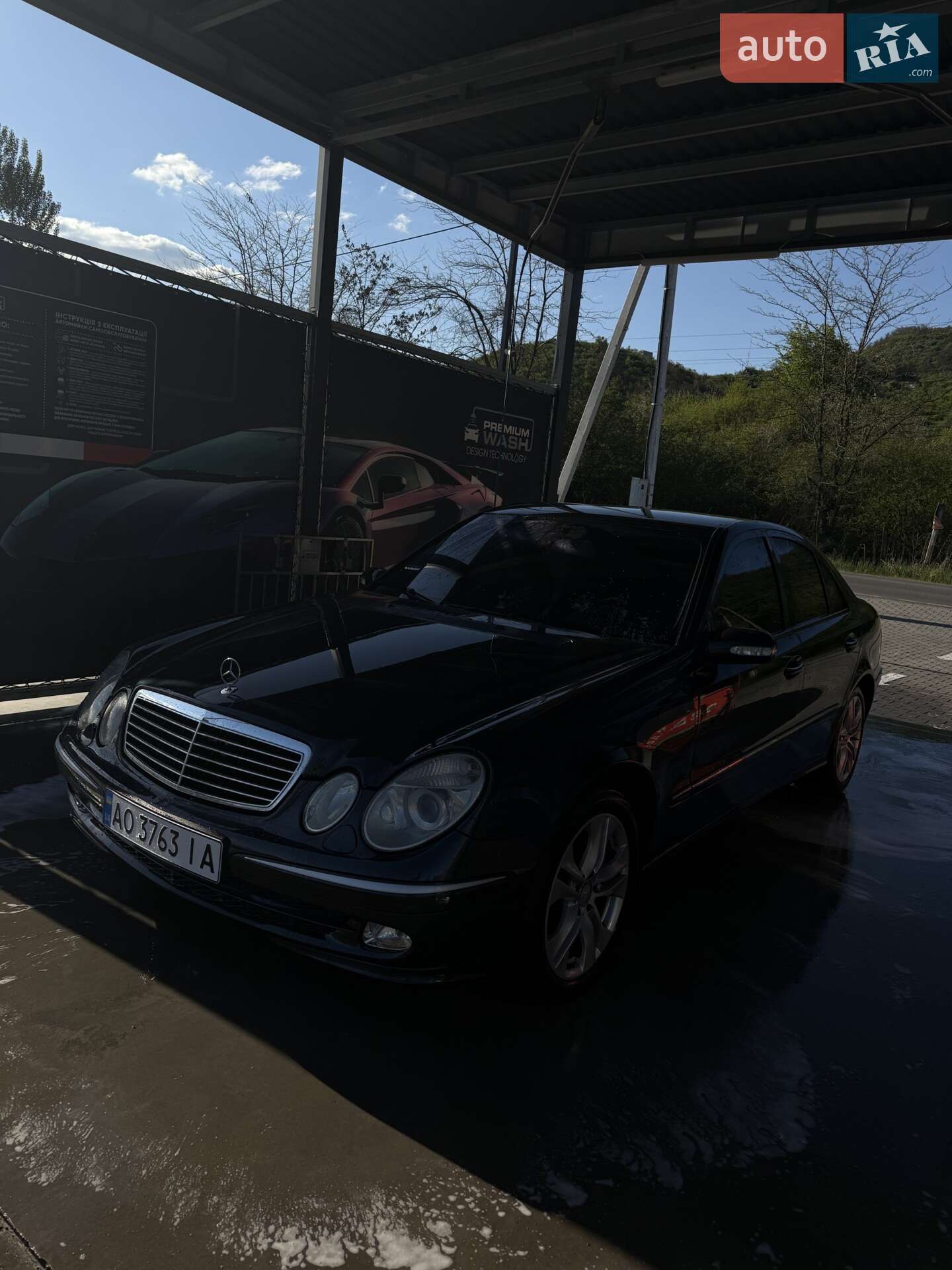 MERCEDES-BENZ E 220 CDI 2005
