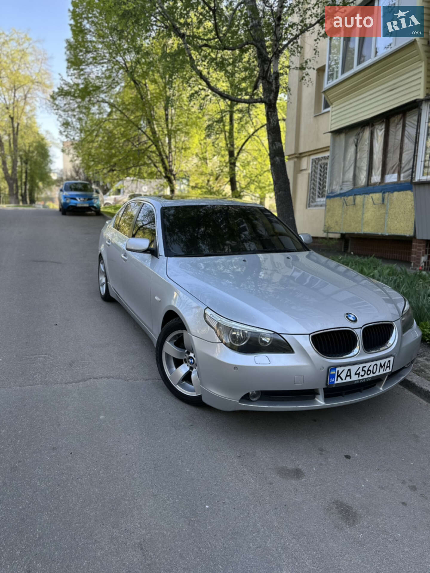 BMW 520I