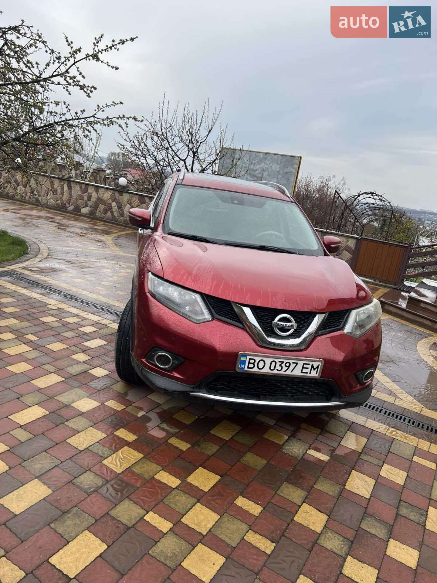 Головне фото звіту автомобіля NISSAN ROGUE 2015