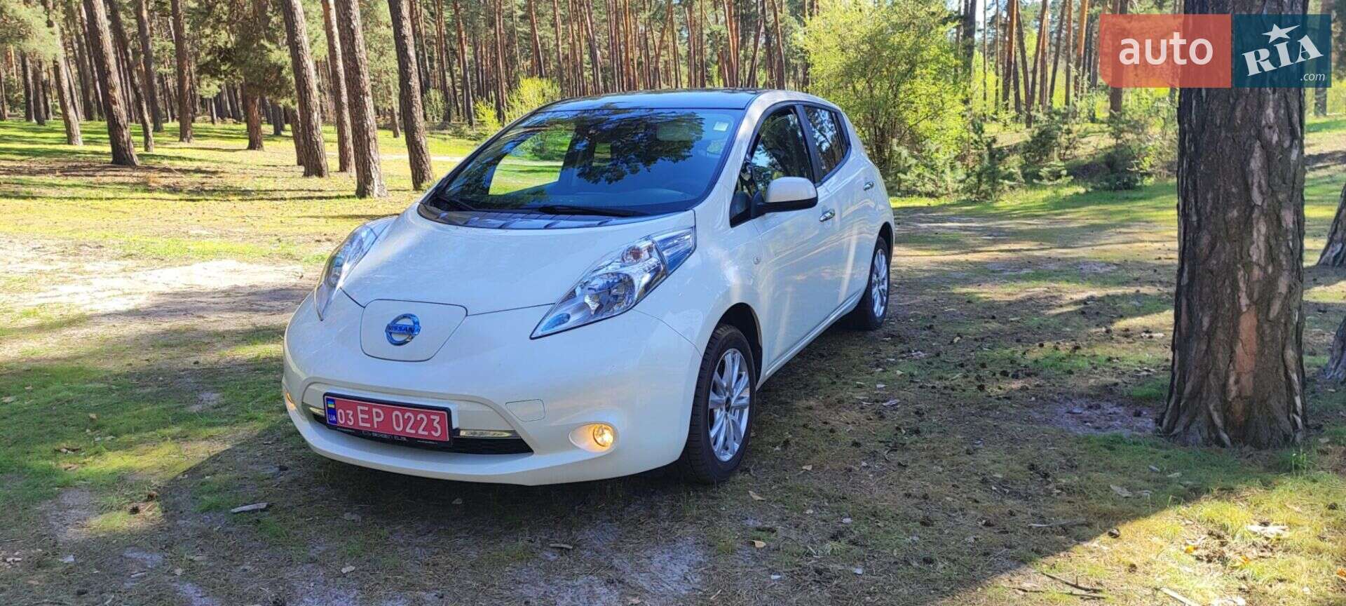 NISSAN LEAF 2016