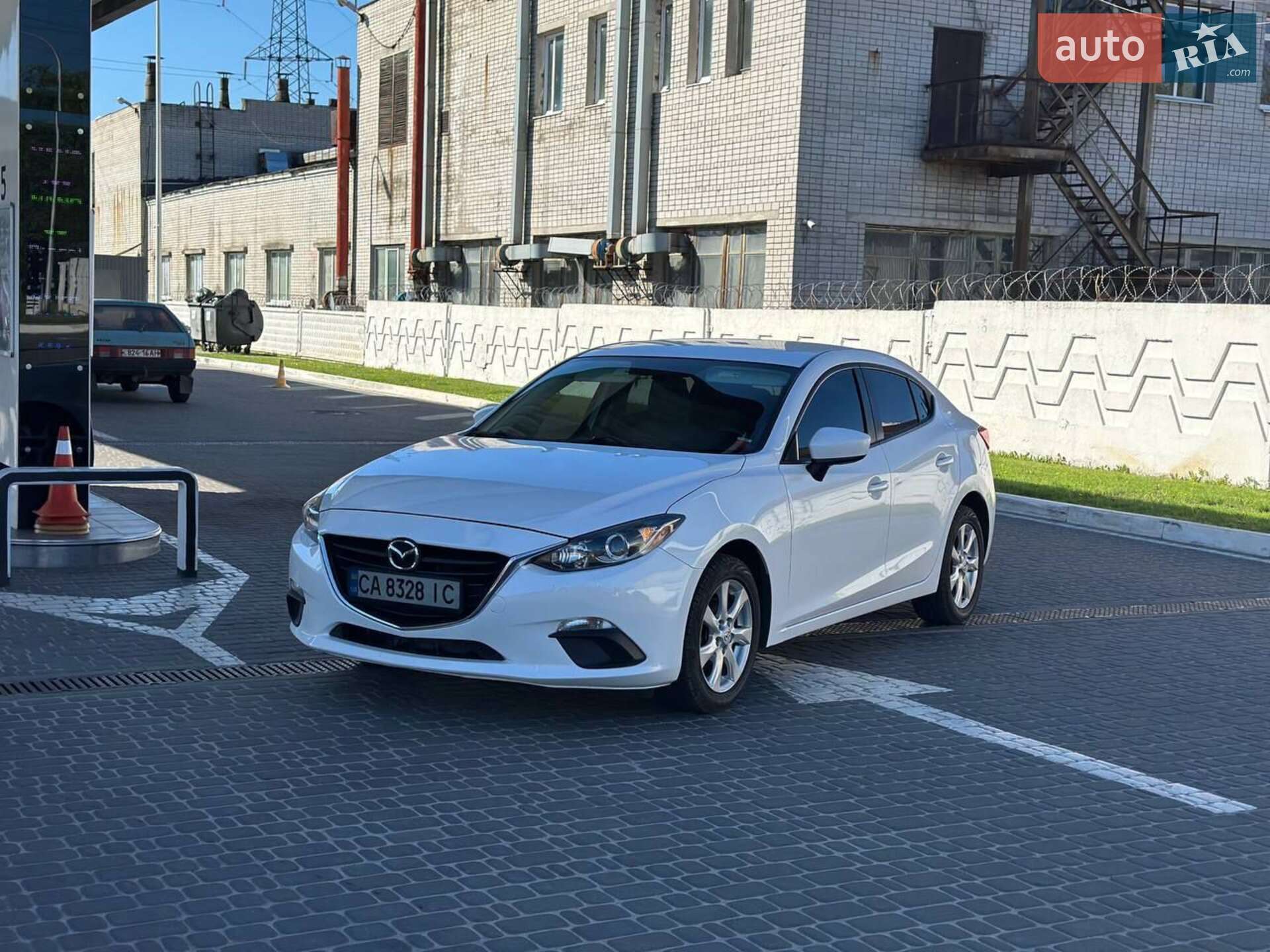 MAZDA 3 2014