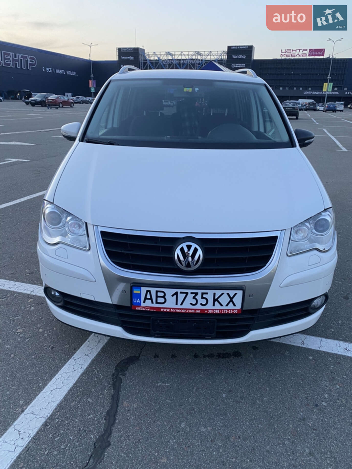 VOLKSWAGEN TOURAN 2009