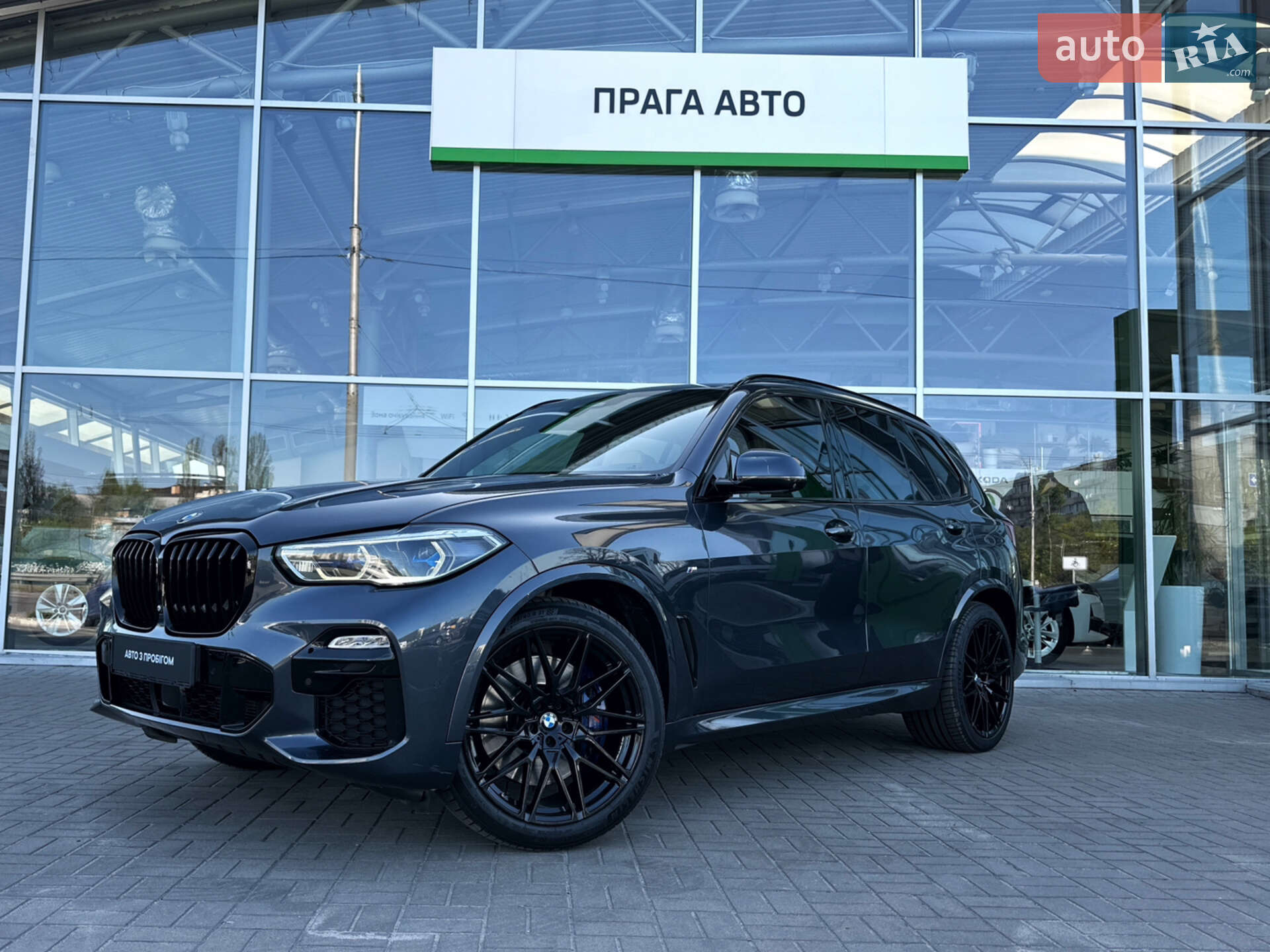 Головне фото звіту автомобіля BMW X5 2019