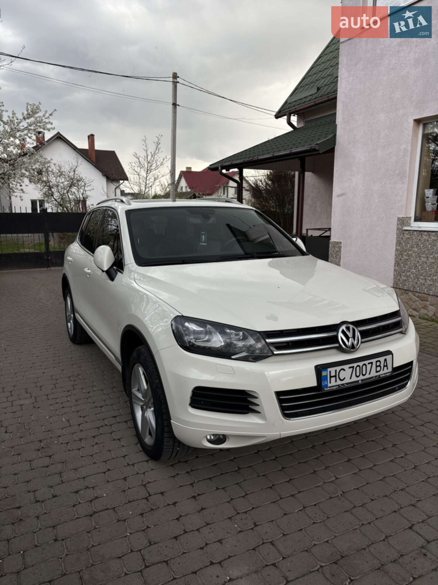 VOLKSWAGEN TOUAREG 2011