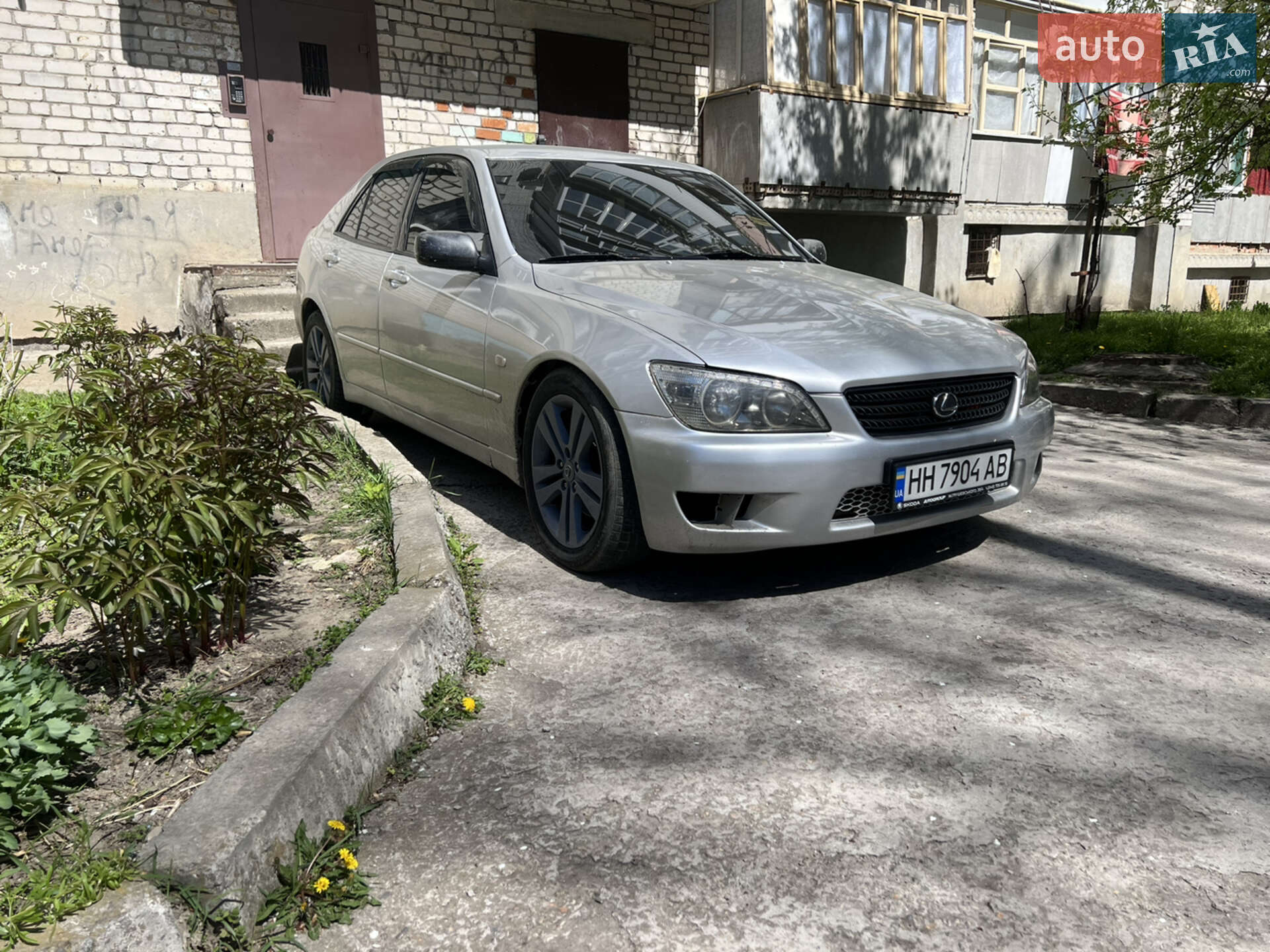 LEXUS IS 200 1999