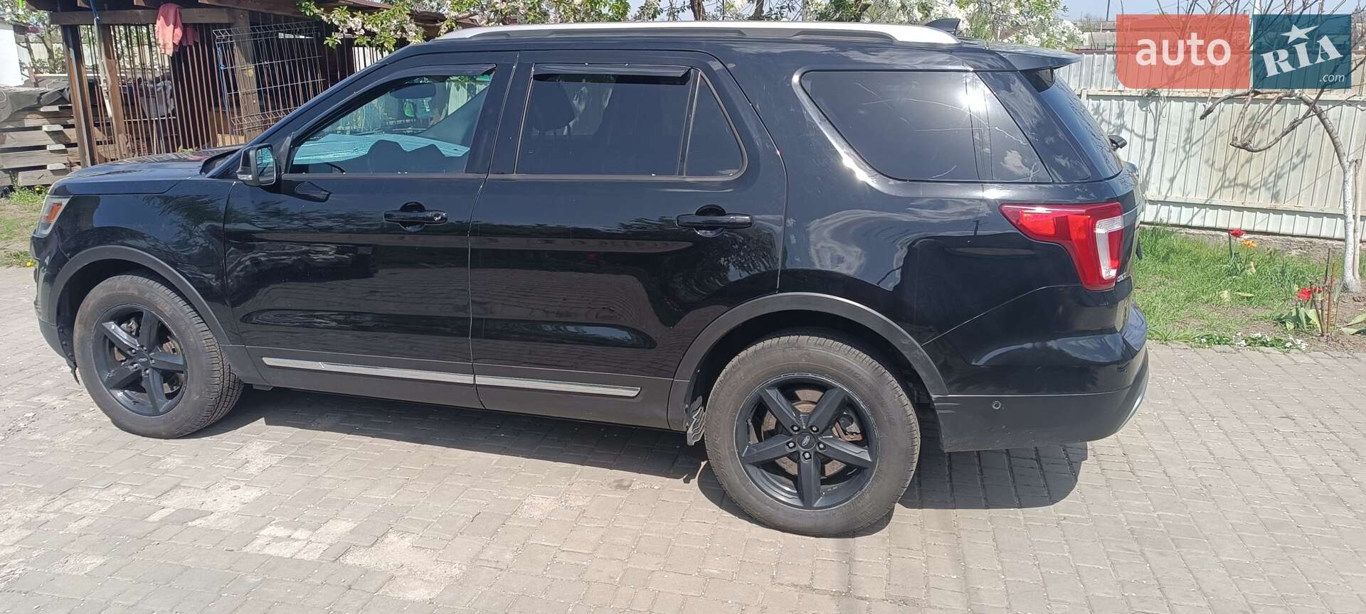FORD EXPLORER 2016