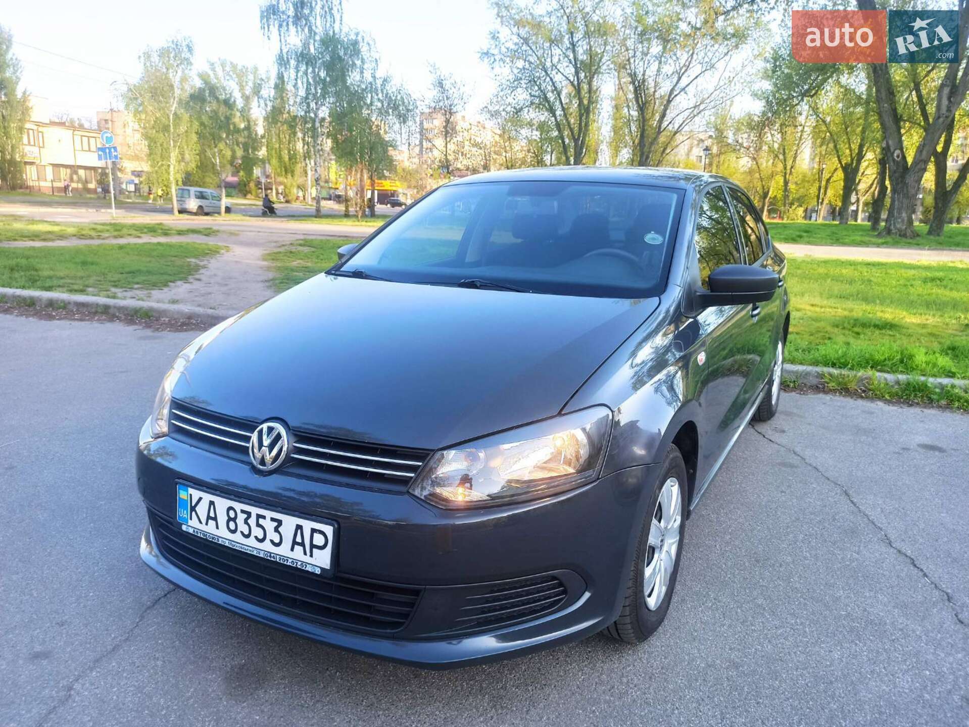 VOLKSWAGEN POLO 2011