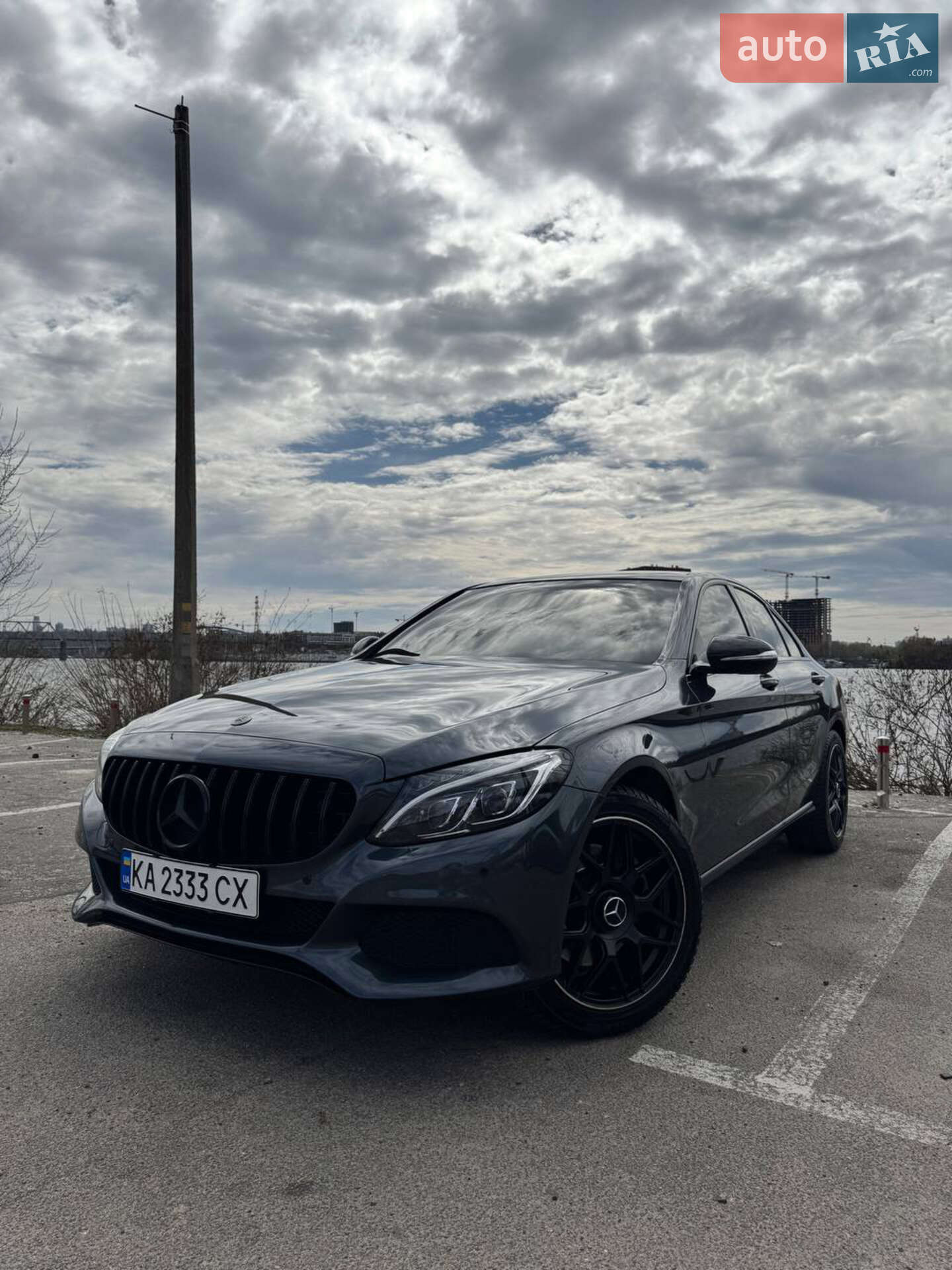 Головне фото звіту автомобіля MERCEDES-BENZ C 300 2015