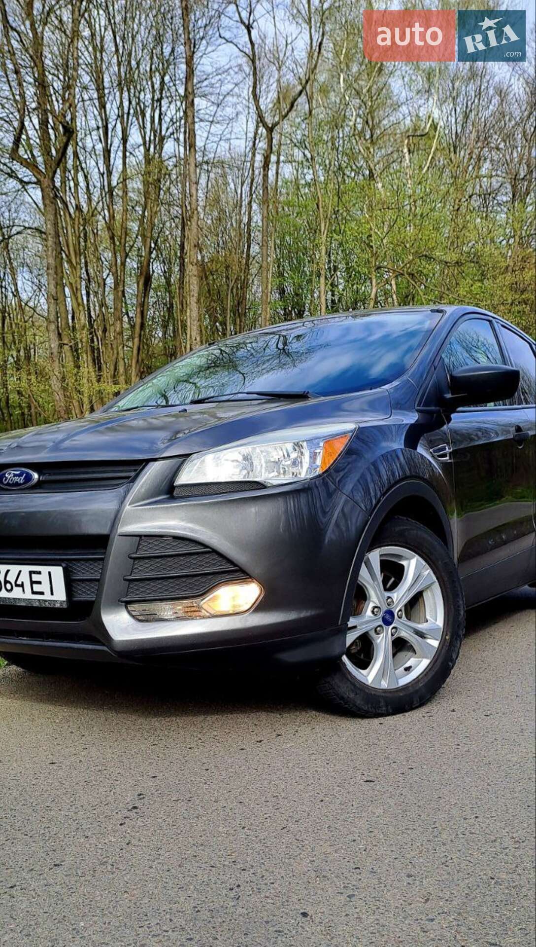 Головне фото звіту автомобіля FORD ESCAPE 2016