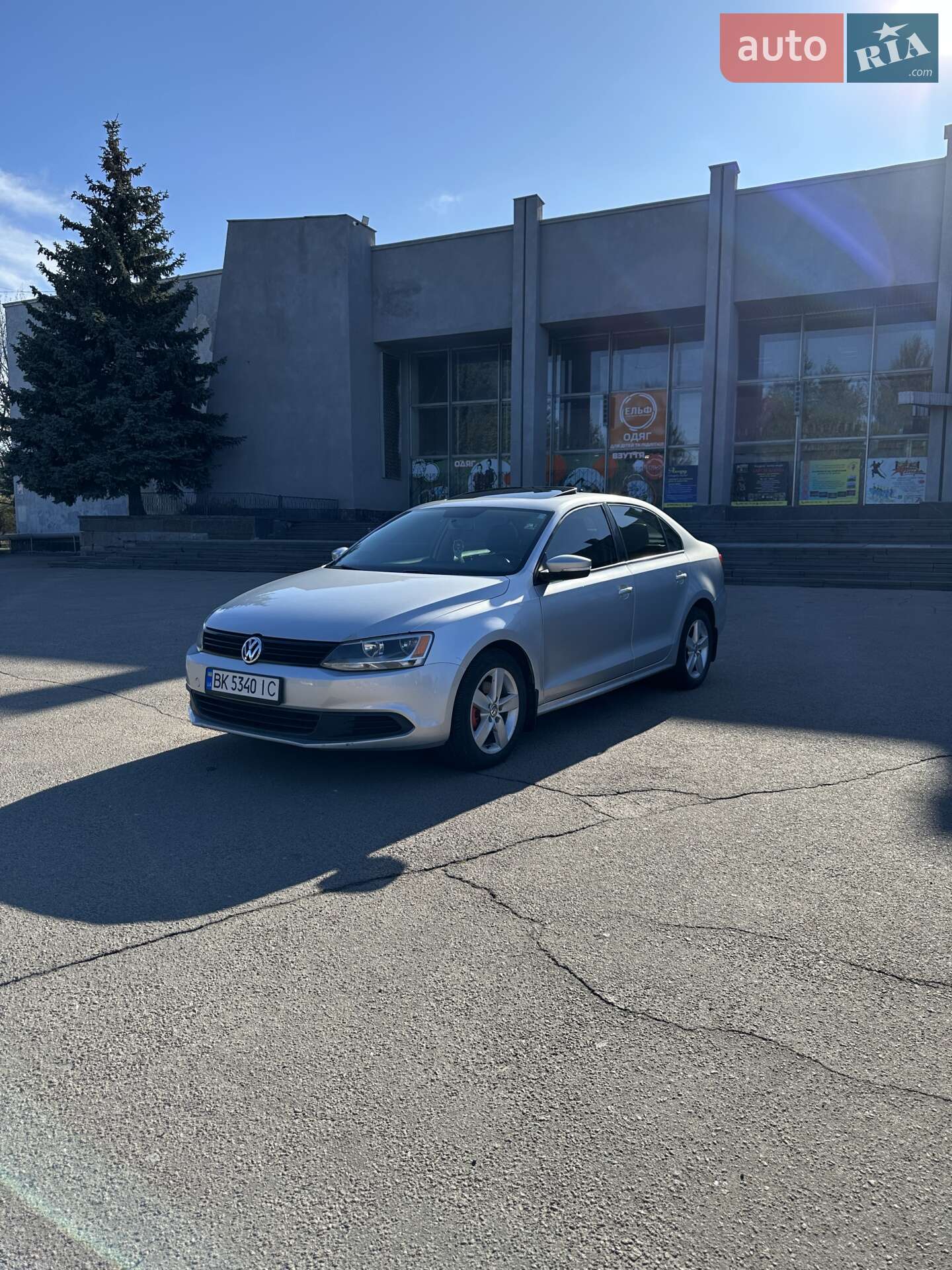 VOLKSWAGEN JETTA 2012