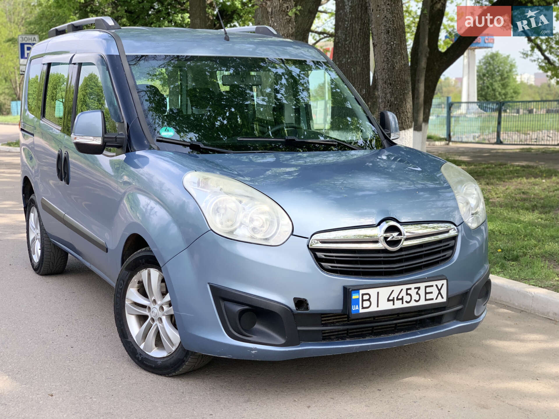 OPEL COMBO 2011