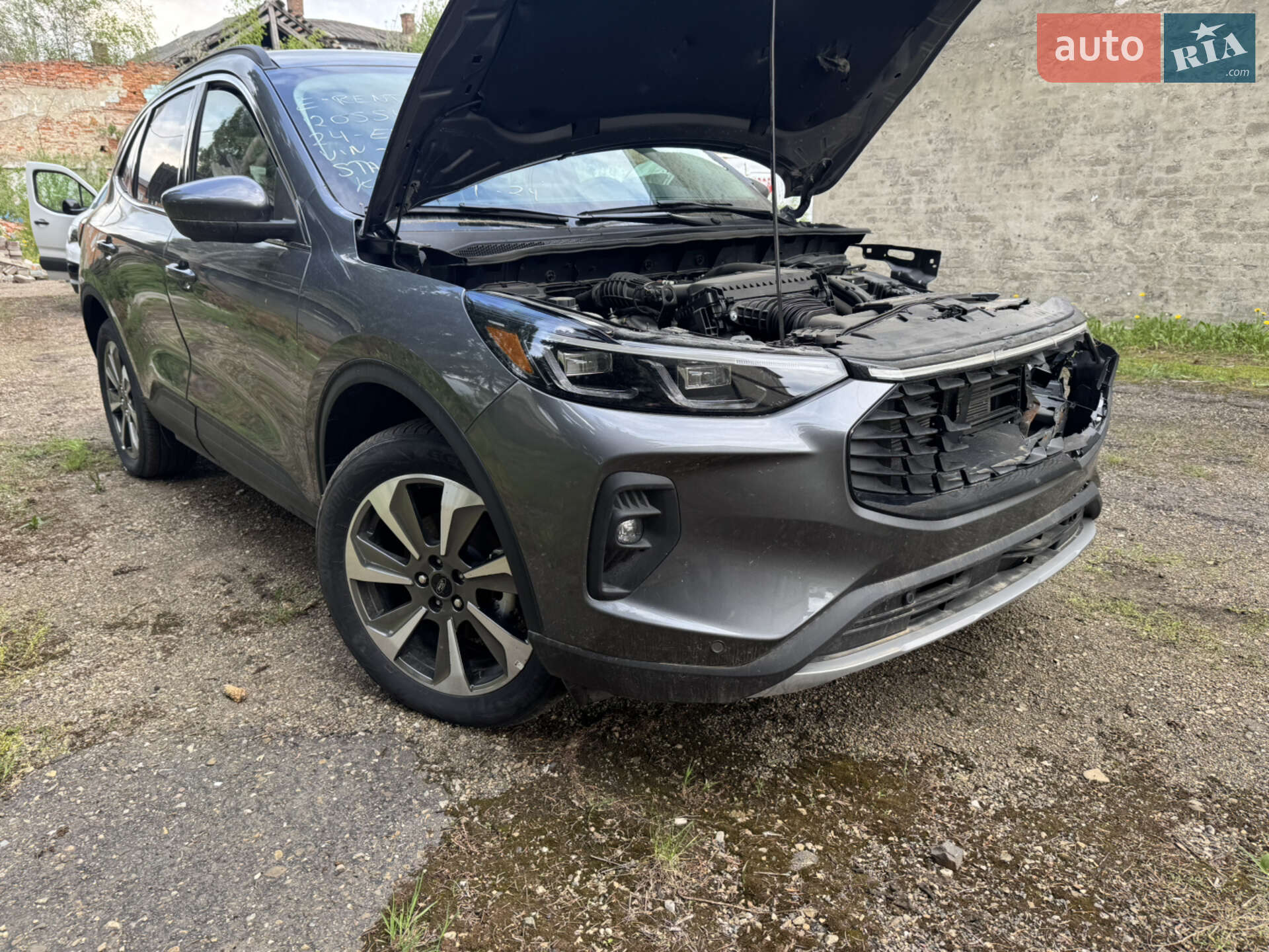 FORD ESCAPE 2024