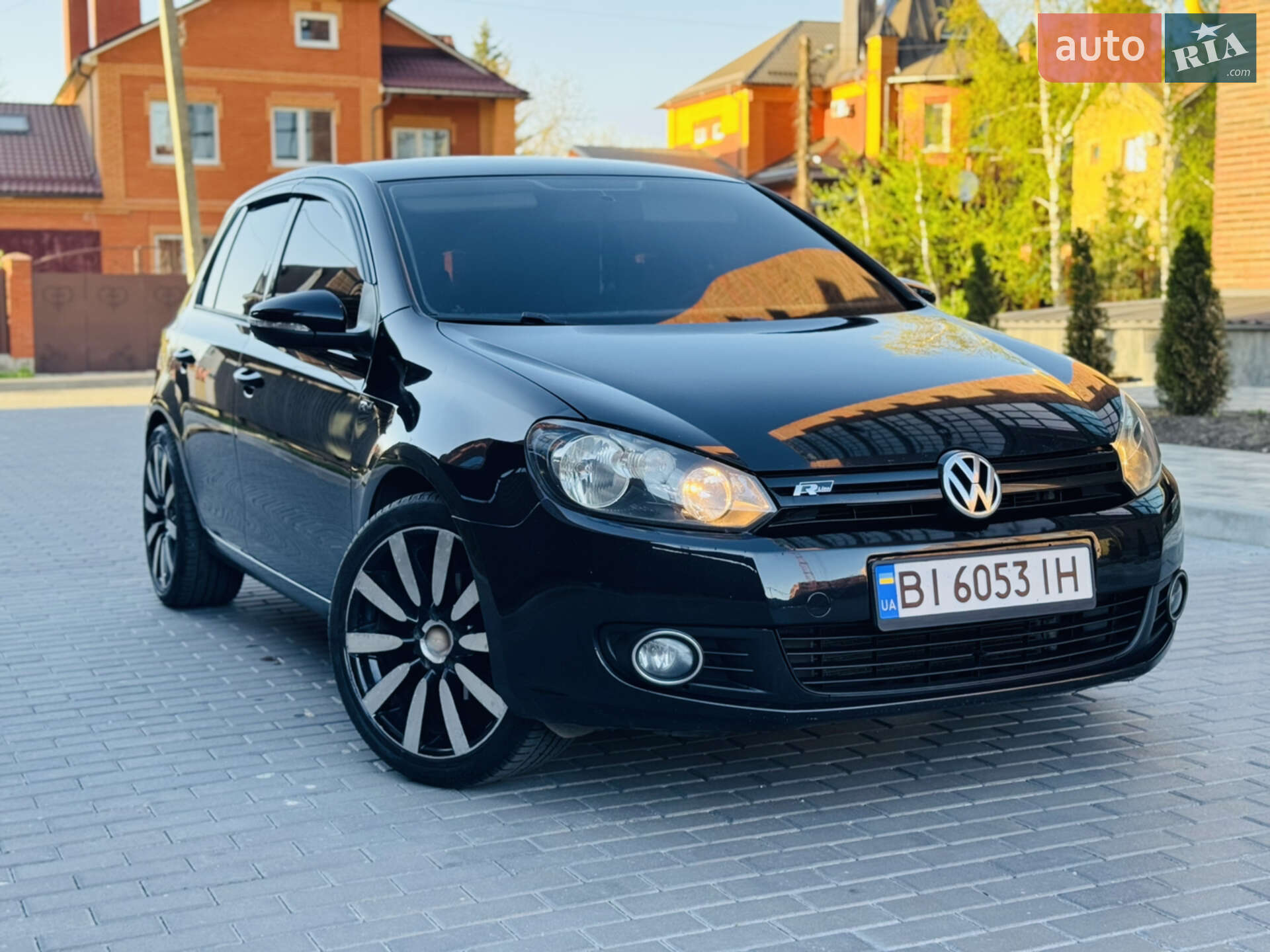 VOLKSWAGEN GOLF 2010