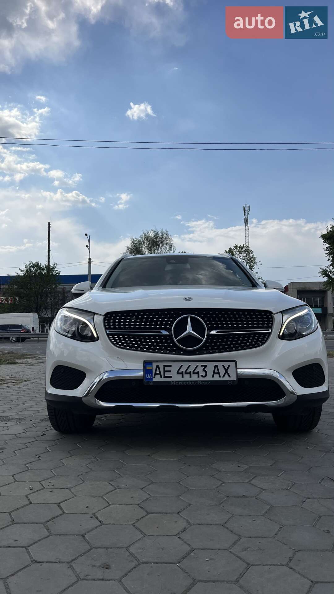 MERCEDES-BENZ GLC 220D 2017