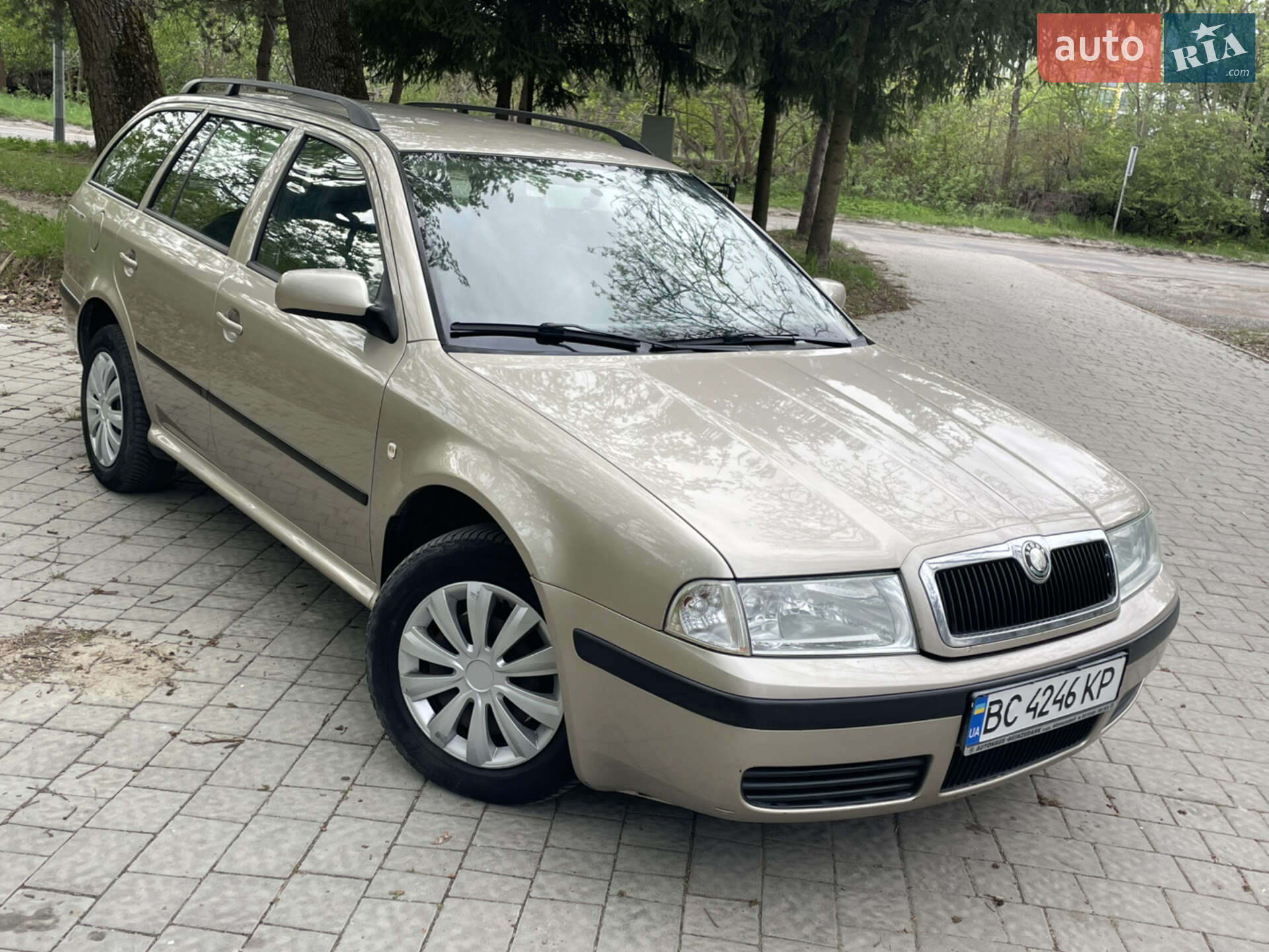 SKODA OCTAVIA 2004