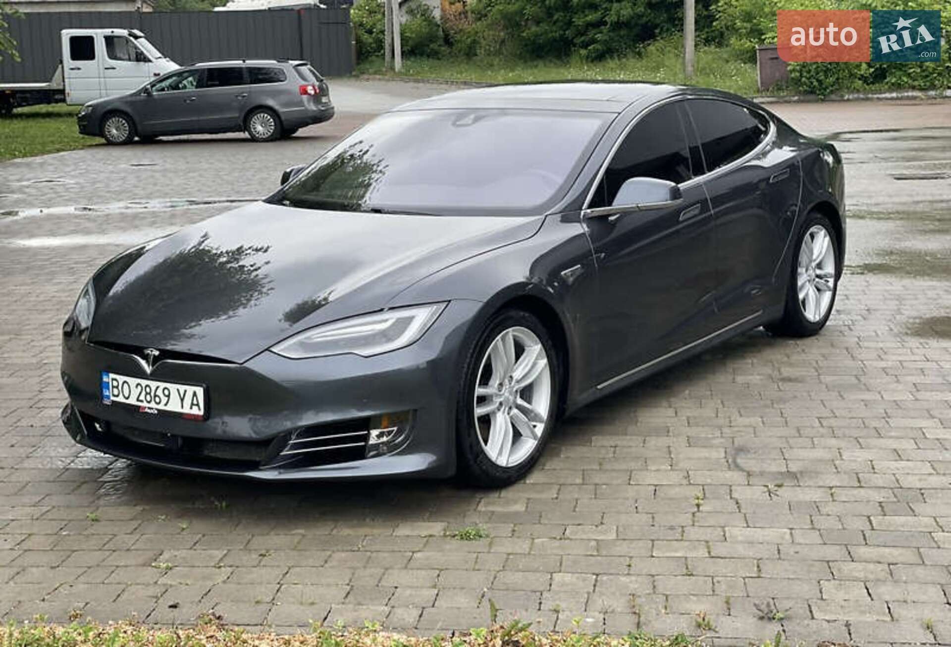 Tesla Model S 2015