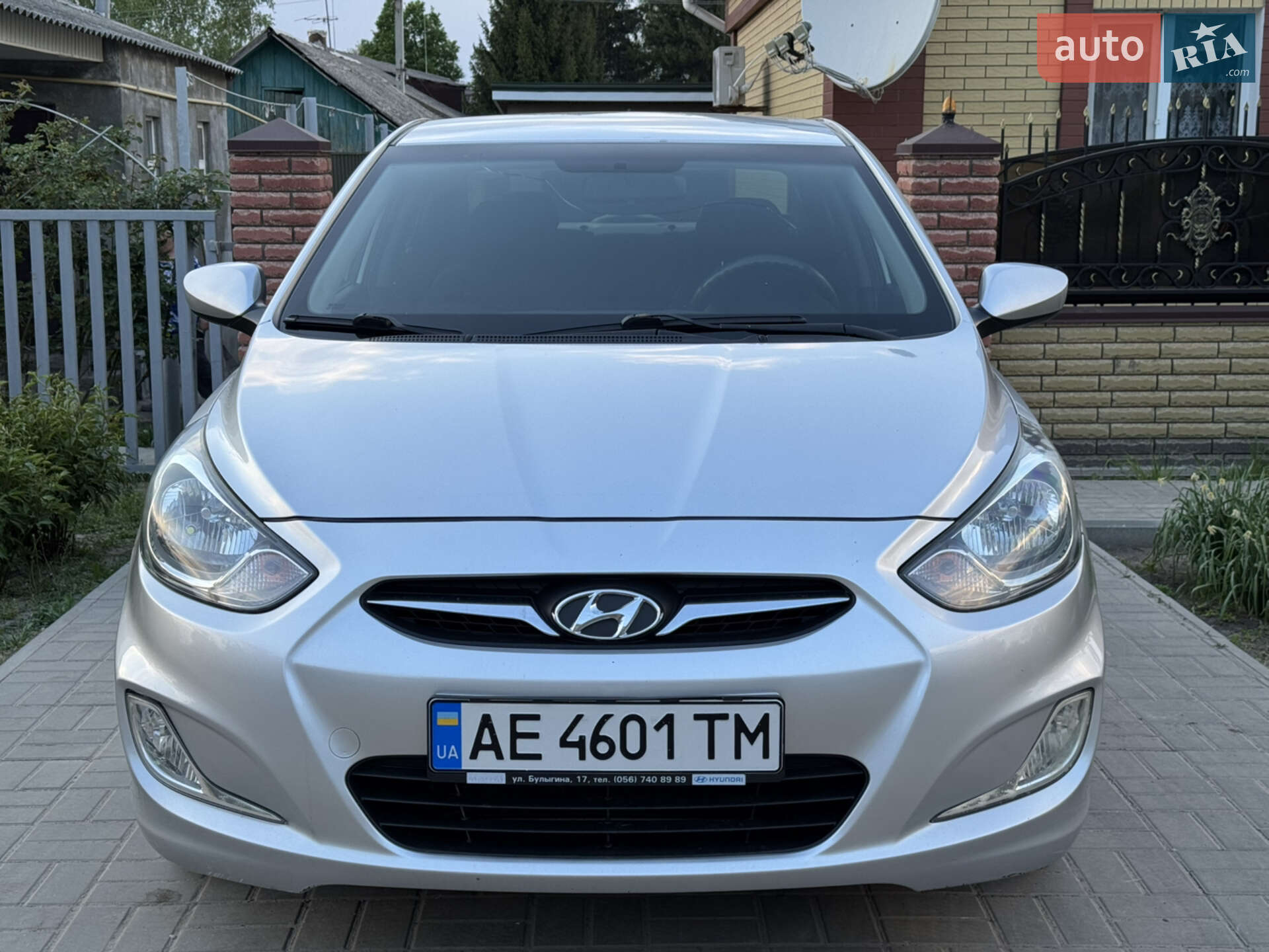 Головне фото звіту автомобіля HYUNDAI ACCENT 2011